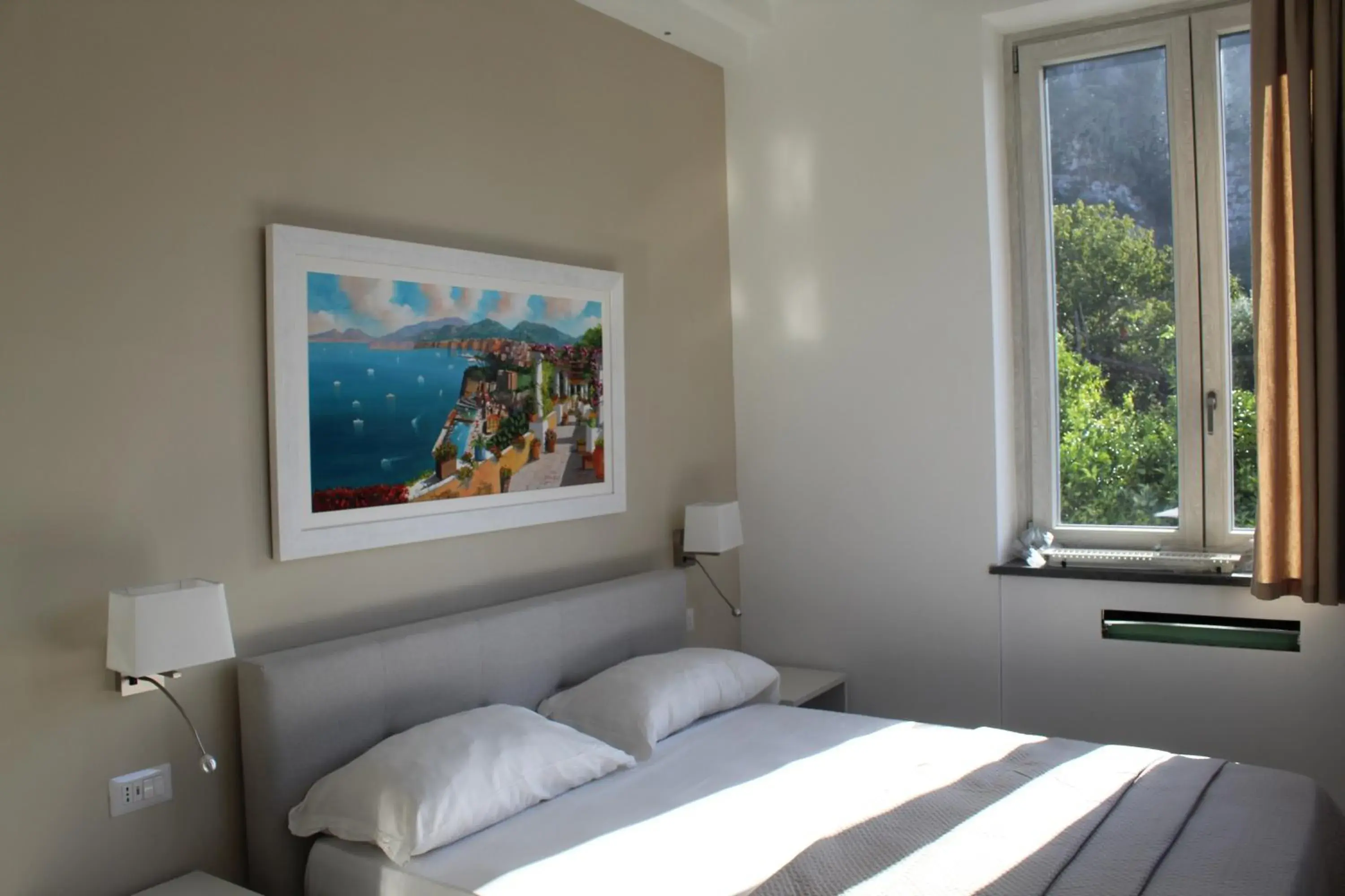 Double Room in Villa Emanuel White Double Room in Villa Emanuel White