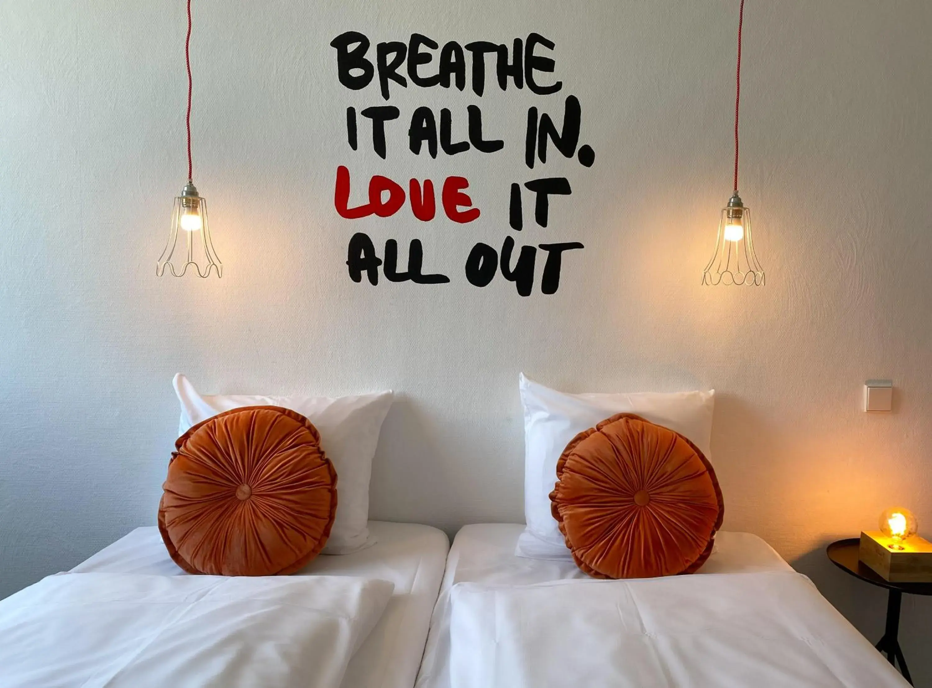 Twin Room in Hotel Credible Twin Room in Hotel Credible