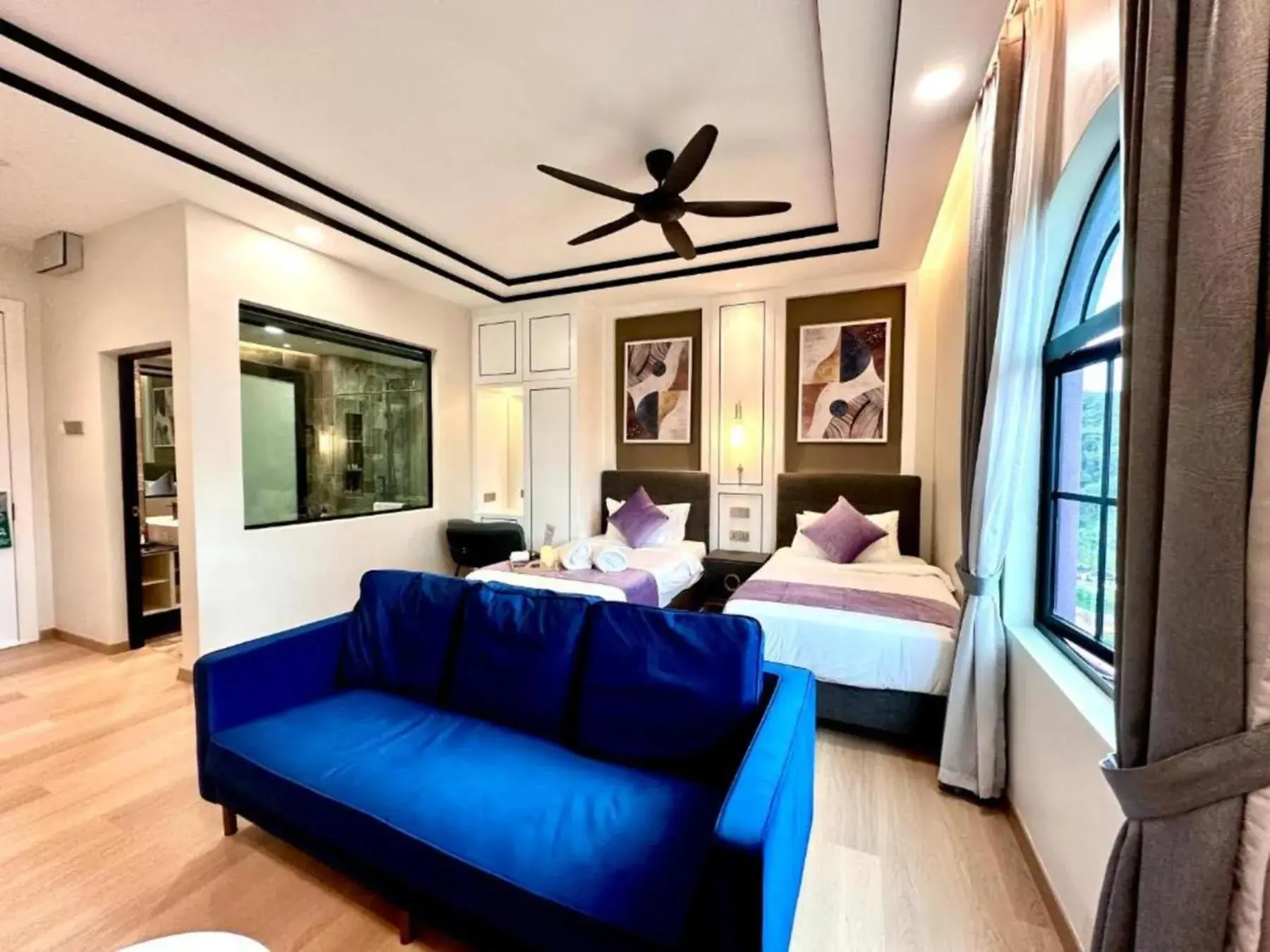 Deluxe Twin Room in Cameron Lavender Mansion by PLAY Deluxe Twin Room in Cameron Lavender Mansion by PLAY