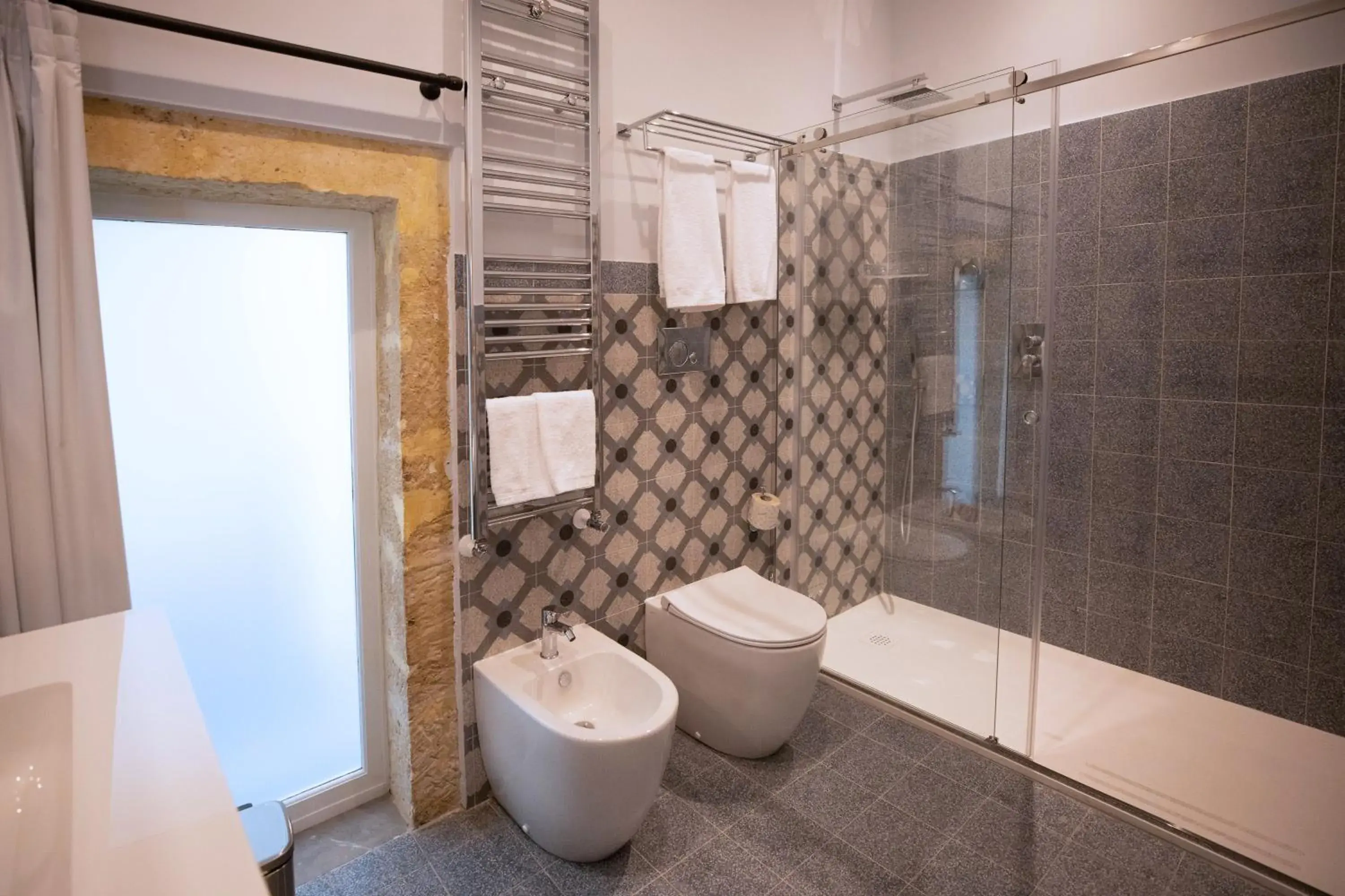 Double Room with Balcony in Lanterne Magiche Ortigia Suites Double Room with Balcony in Lanterne Magiche Ortigia Suites