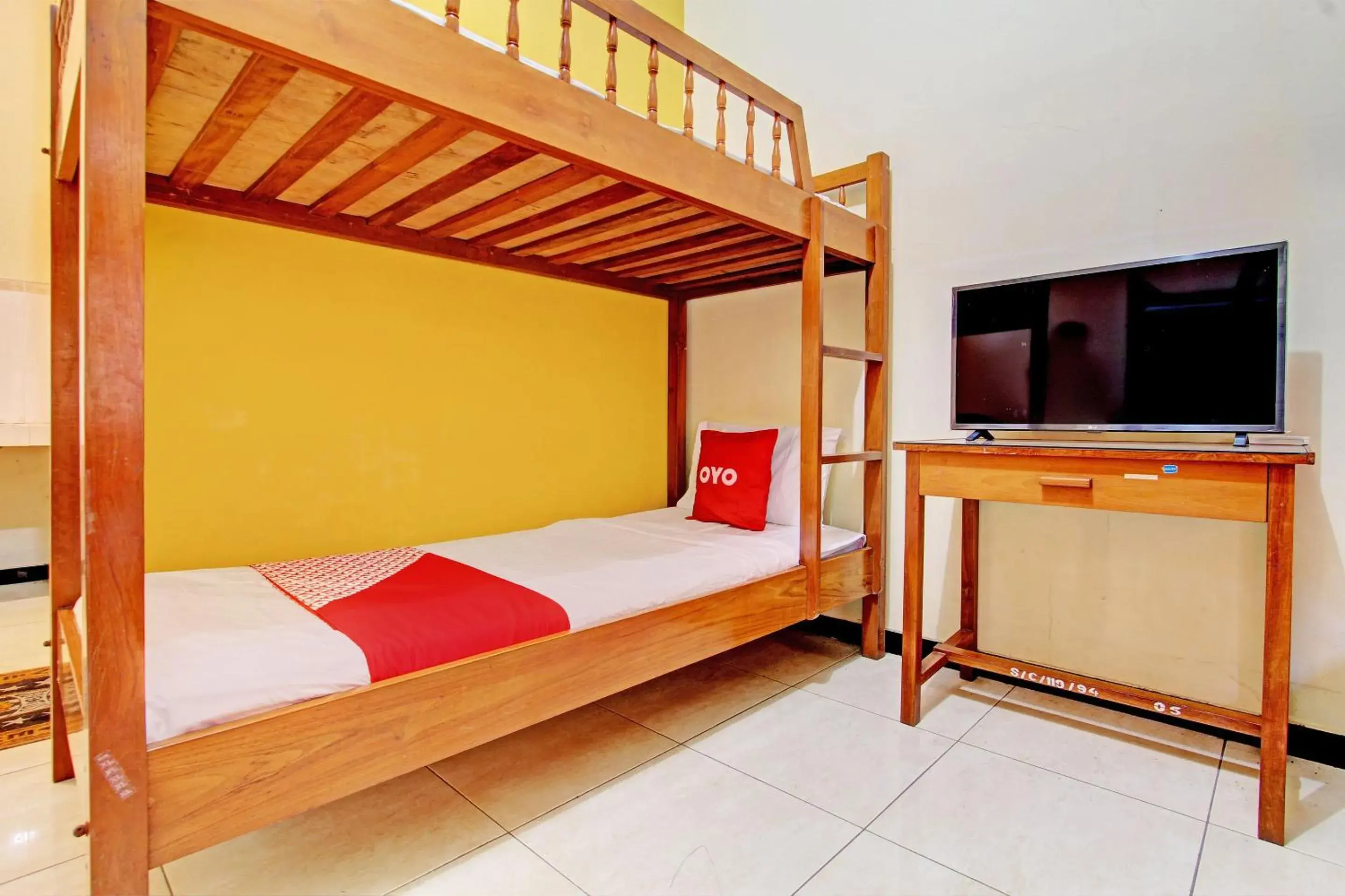 Standard Single Room - single occupancy in Hotel O Mtc Bunk Bed Standard Single Room - single occupancy in Hotel O Mtc Bunk Bed