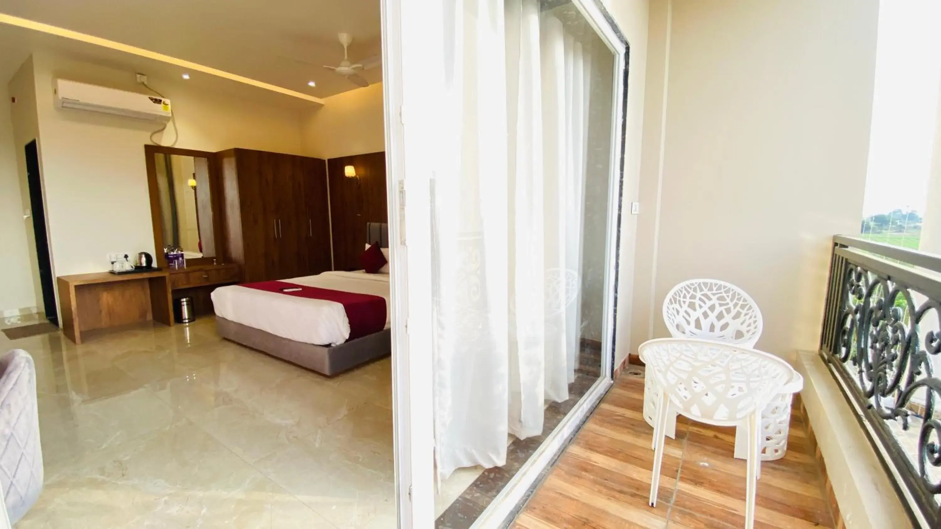 Deluxe Double Room with Balcony in Gaurison Hotel and Resorts Deluxe Double Room with Balcony in Gaurison Hotel and Resorts