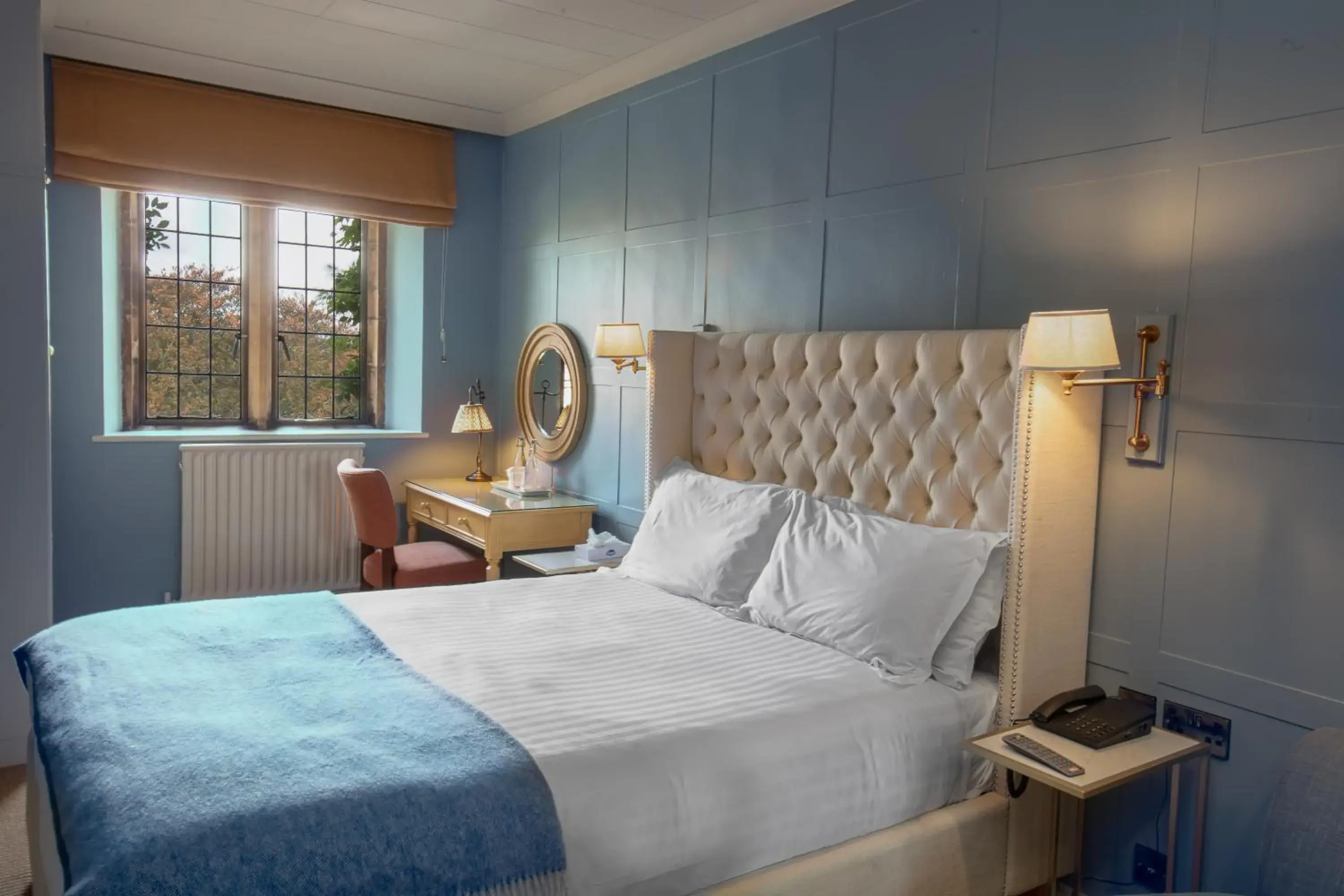 Small Double Room - single occupancy in Castle Hotel Small Double Room - single occupancy in Castle Hotel