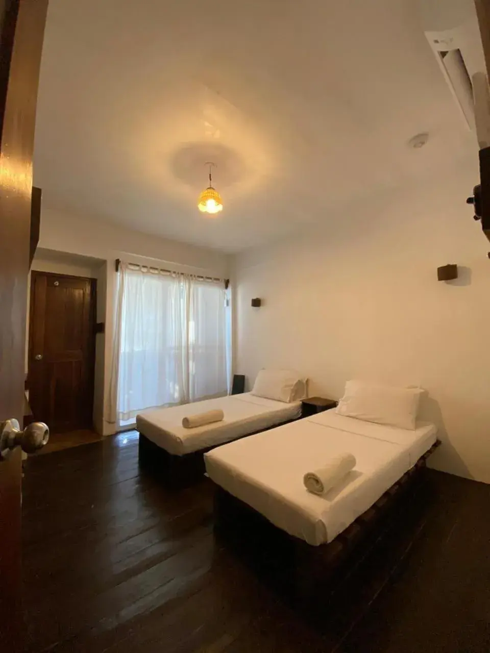 Standard Twin Room in Boracay Coco Huts Standard Twin Room in Boracay Coco Huts