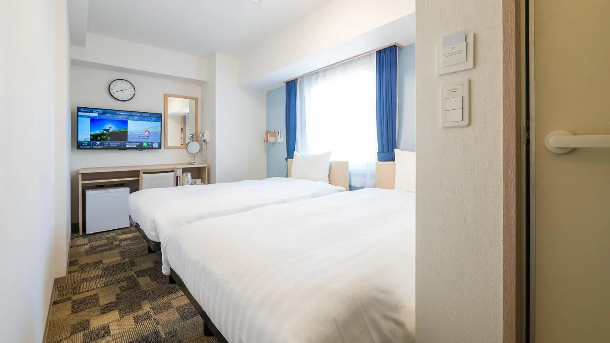 Twin Room - Non-Smoking in Toyoko Inn Yokohama-eki Nishi-guchi Twin Room - Non-Smoking in Toyoko Inn Yokohama-eki Nishi-guchi