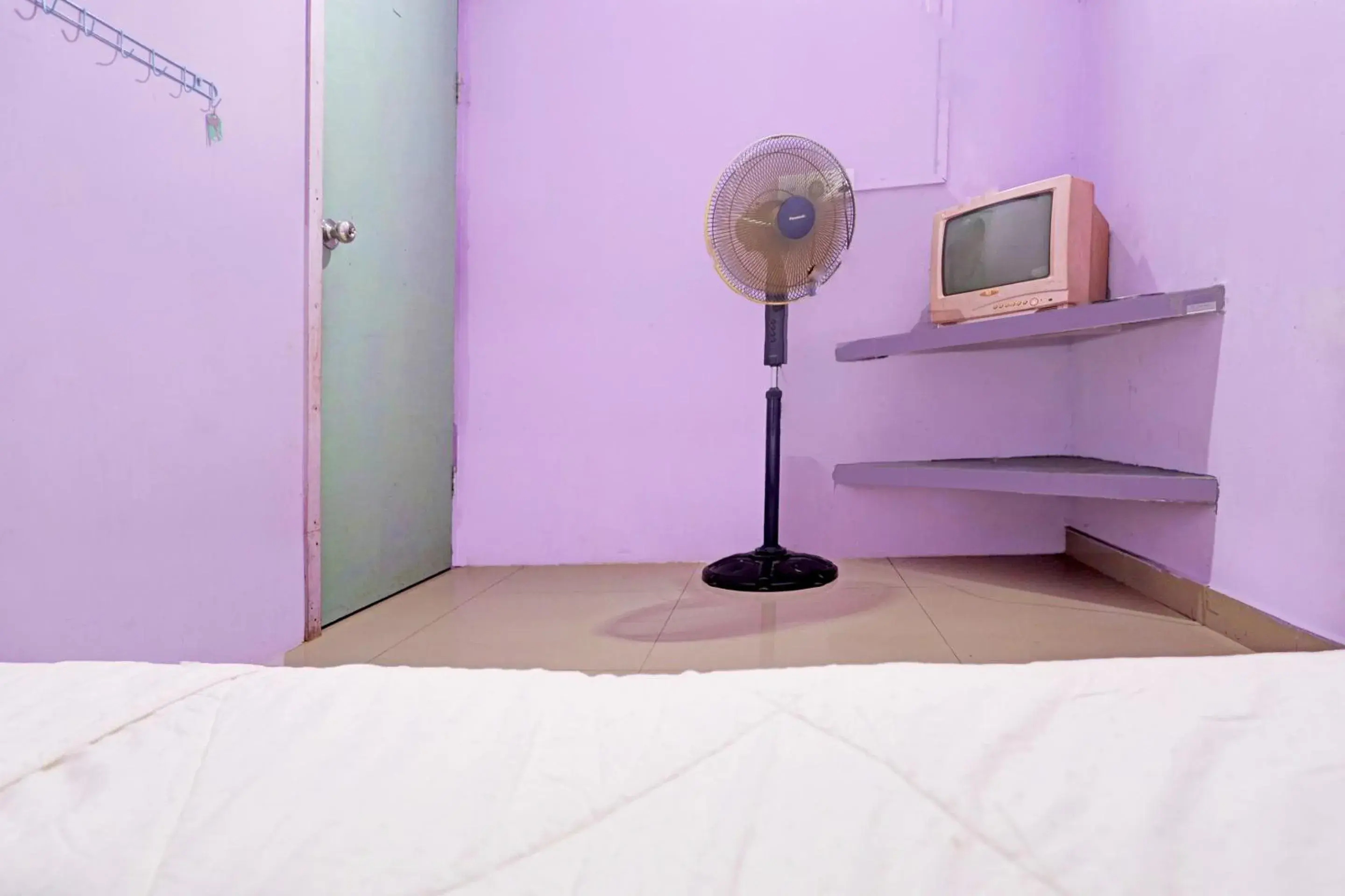 Small Single Room - single occupancy in Hotel O Toyo Homestay Syariah Small Single Room - single occupancy in Hotel O Toyo Homestay Syariah