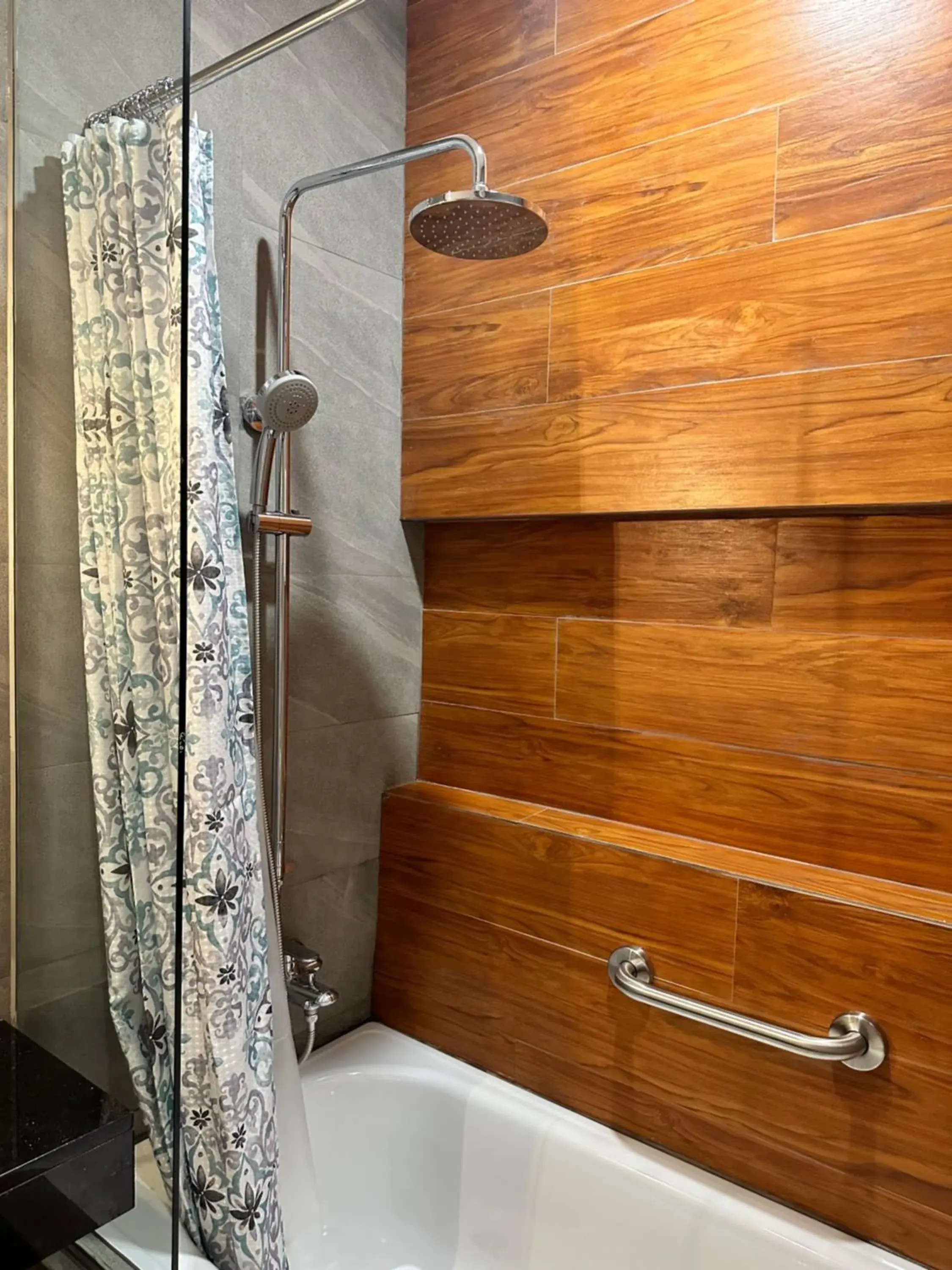 Two-Bedroom Suite in Lee Boutique Hotel Baguio Two-Bedroom Suite in Lee Boutique Hotel Baguio