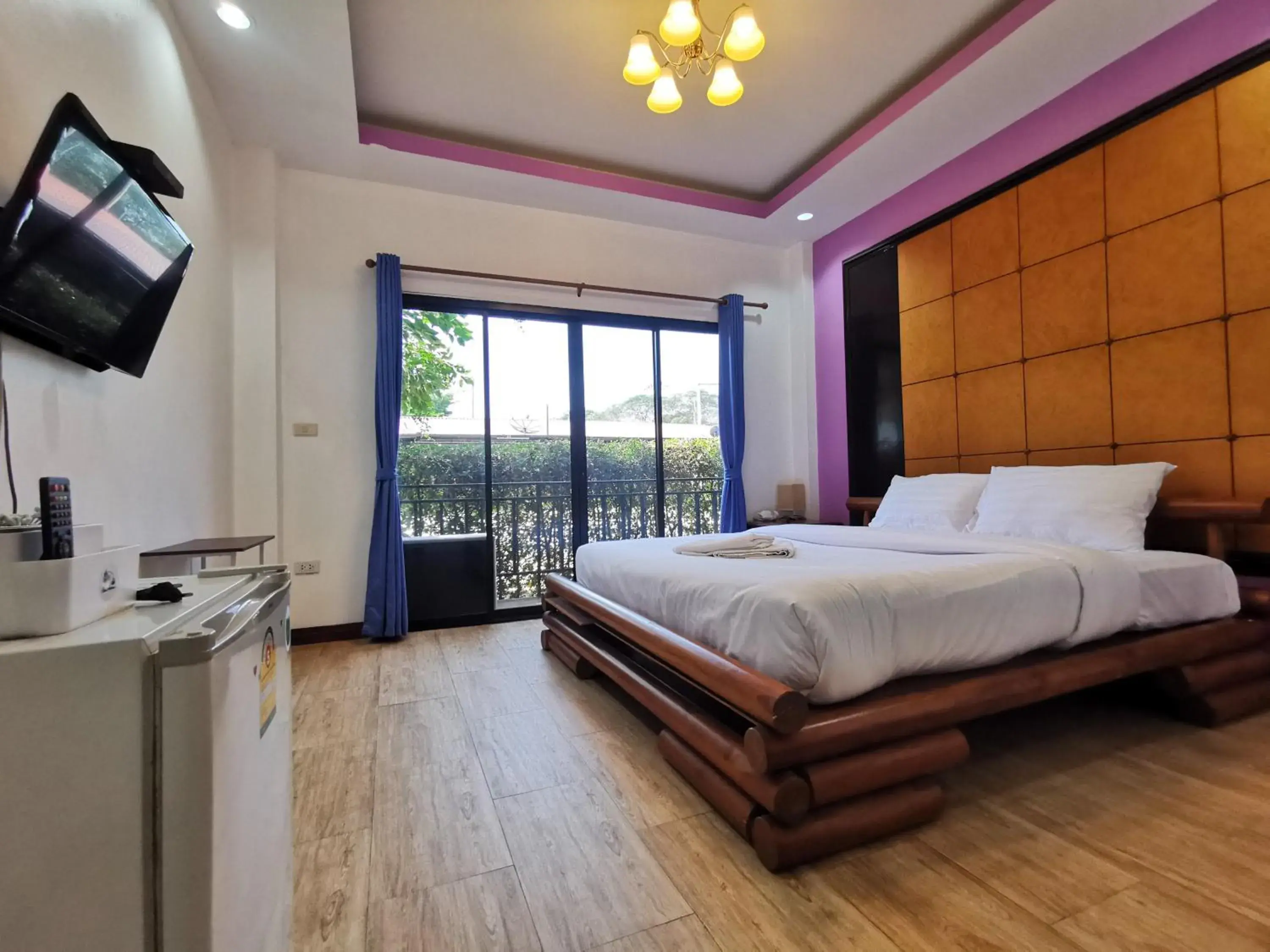 Double Room with Balcony in Kan Home Hotel Double Room with Balcony in Kan Home Hotel