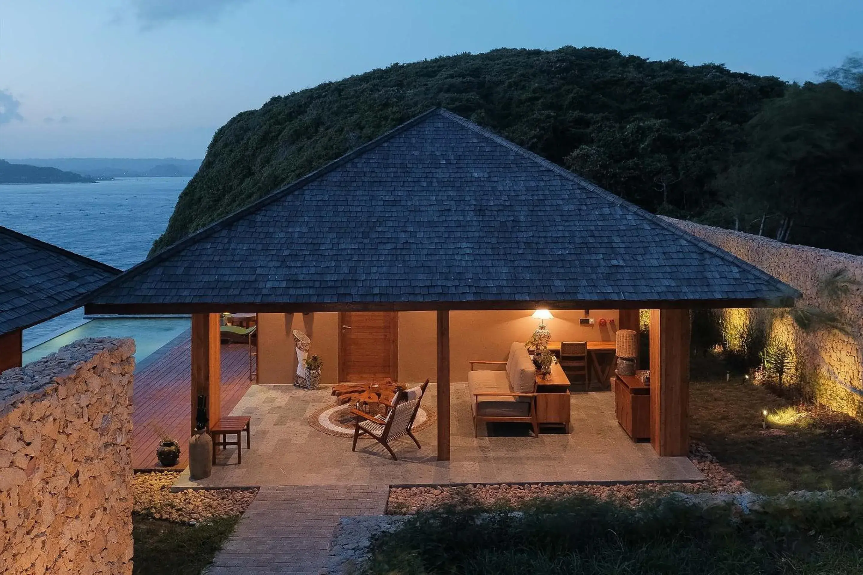 Two-Bedroom Cliff Front Pool Villa in TUNAK Resort Lombok Two-Bedroom Cliff Front Pool Villa in TUNAK Resort Lombok