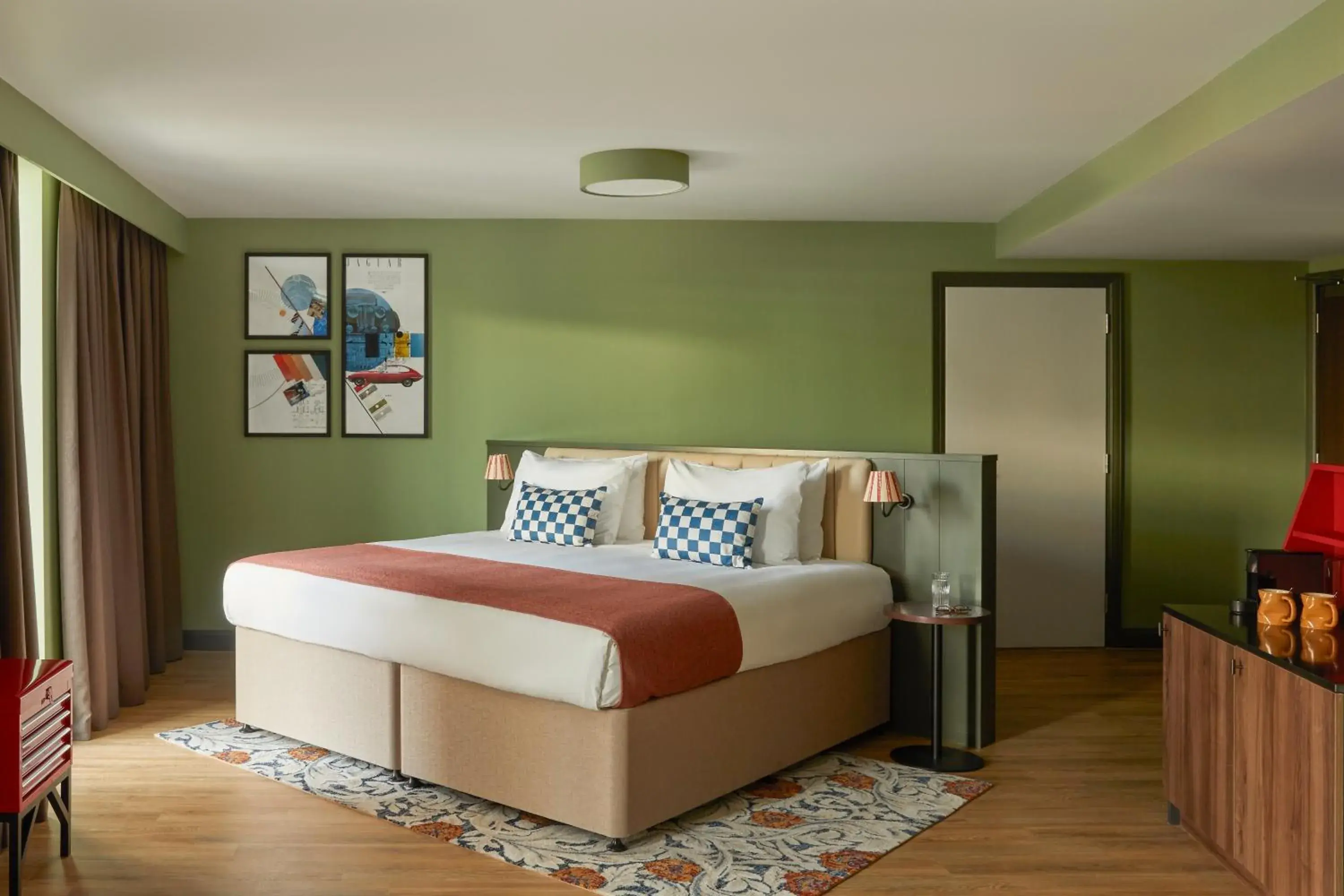 Super King Suite in Hotel Indigo Coventry by IHG Super King Suite in Hotel Indigo Coventry by IHG