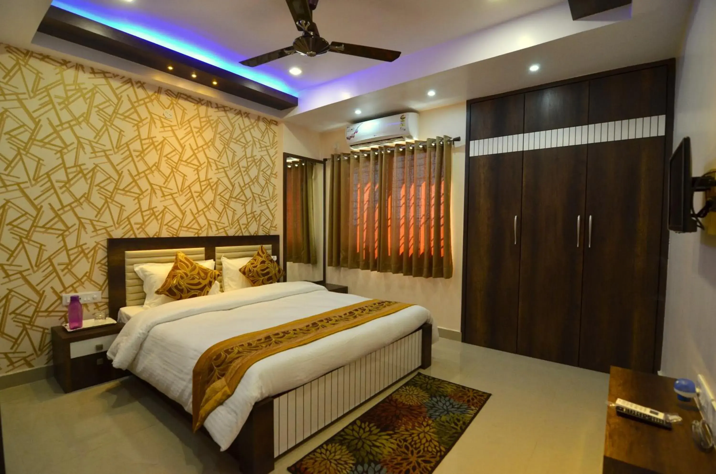 Standard Double Room in Tulip Residency Standard Double Room in Tulip Residency