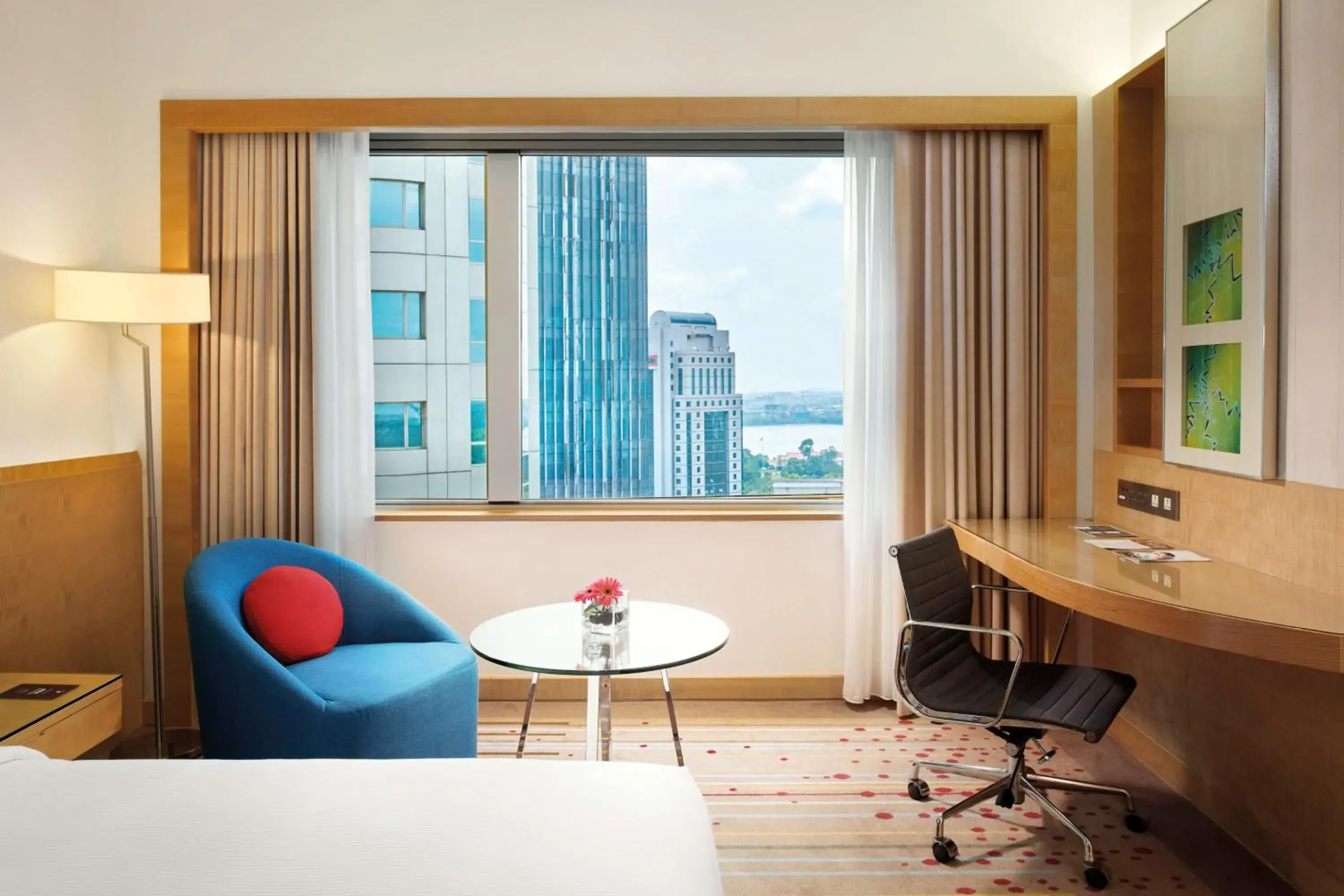 Deluxe King Room with Pool View in DoubleTree by Hilton Johor Bahru Deluxe King Room with Pool View in DoubleTree by Hilton Johor Bahru