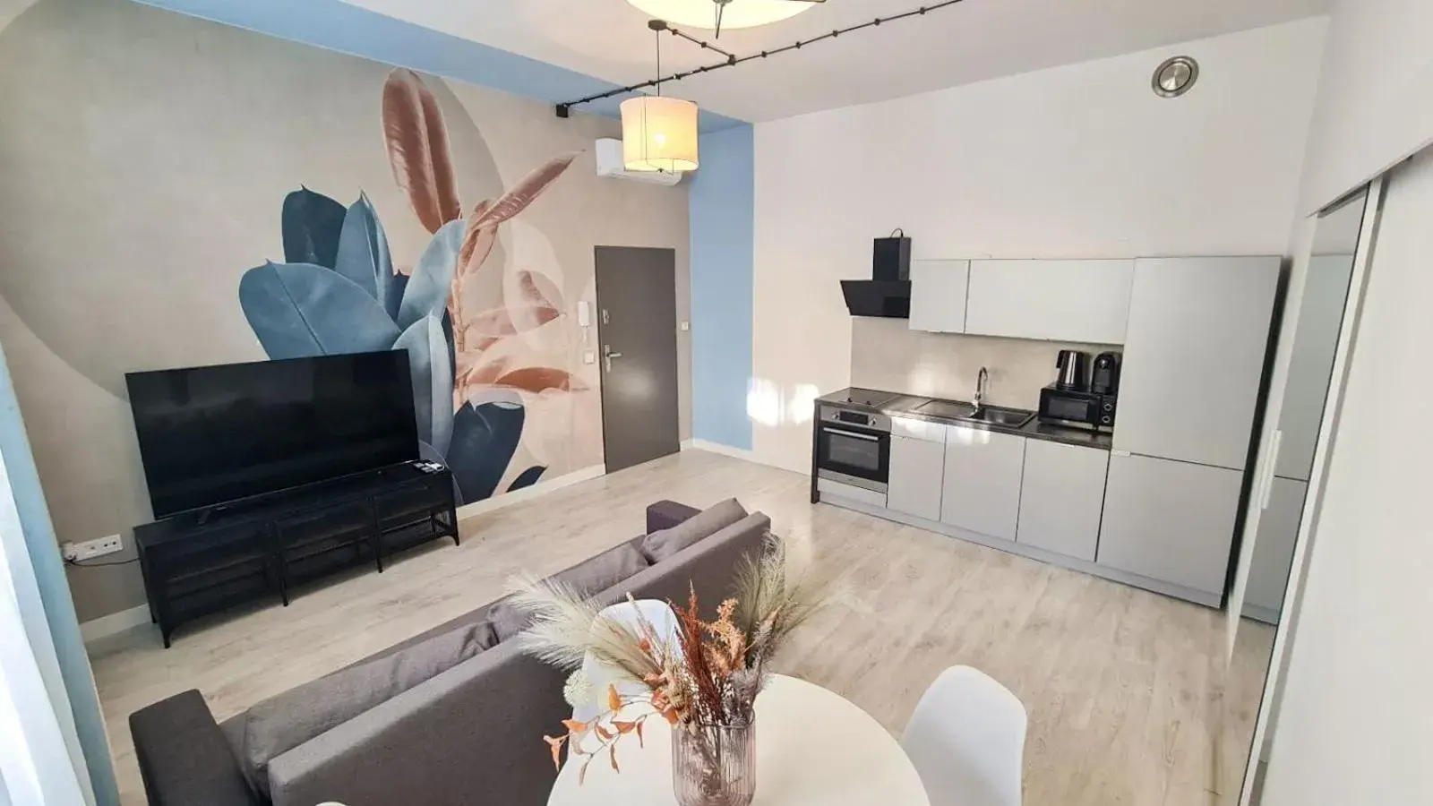 Apartment Quiet Street 11, 3E Apartment Quiet Street 11, 3E