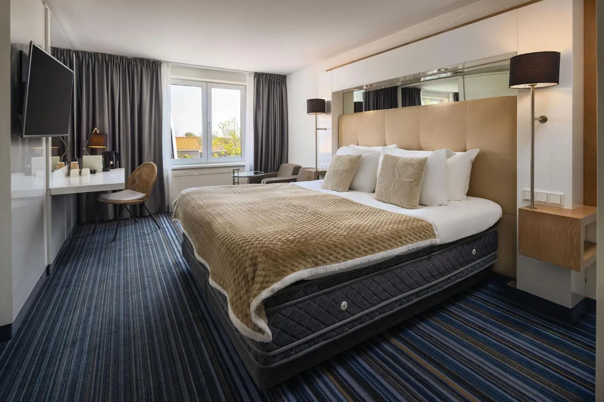 Standard Double Room with Balcony in WestCord Hotel de Wadden Standard Double Room with Balcony in WestCord Hotel de Wadden