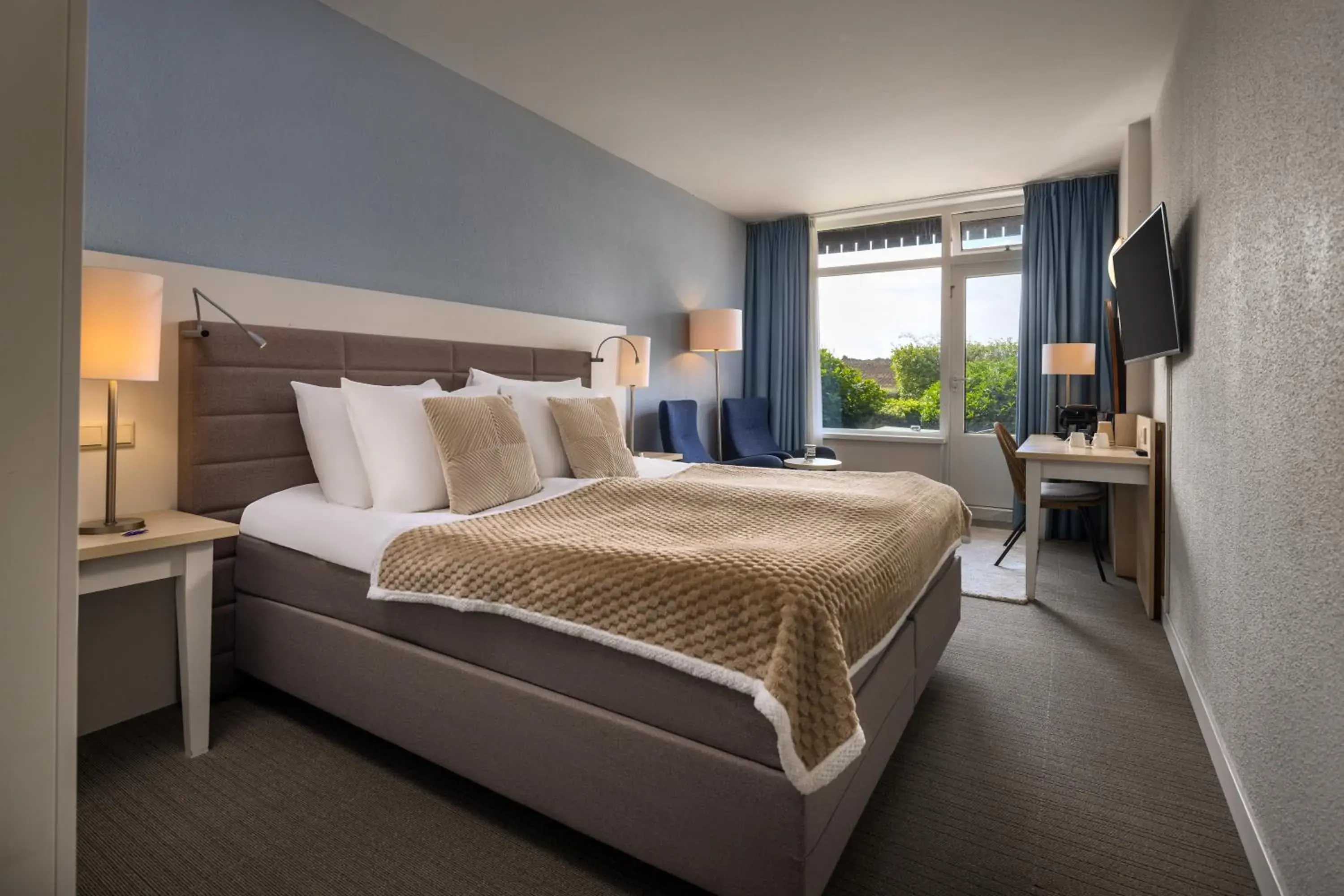 Superior Double Room with Garden View in WestCord Hotel de Wadden Superior Double Room with Garden View in WestCord Hotel de Wadden