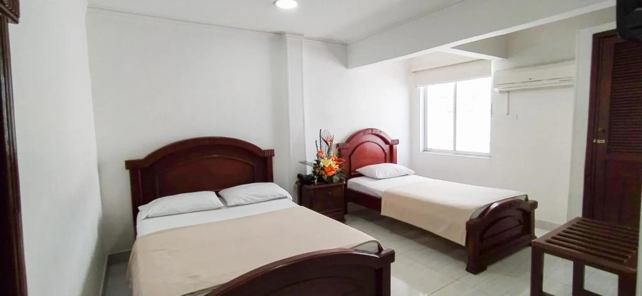 Triple Room in Hotel Exelsior Triple Room in Hotel Exelsior