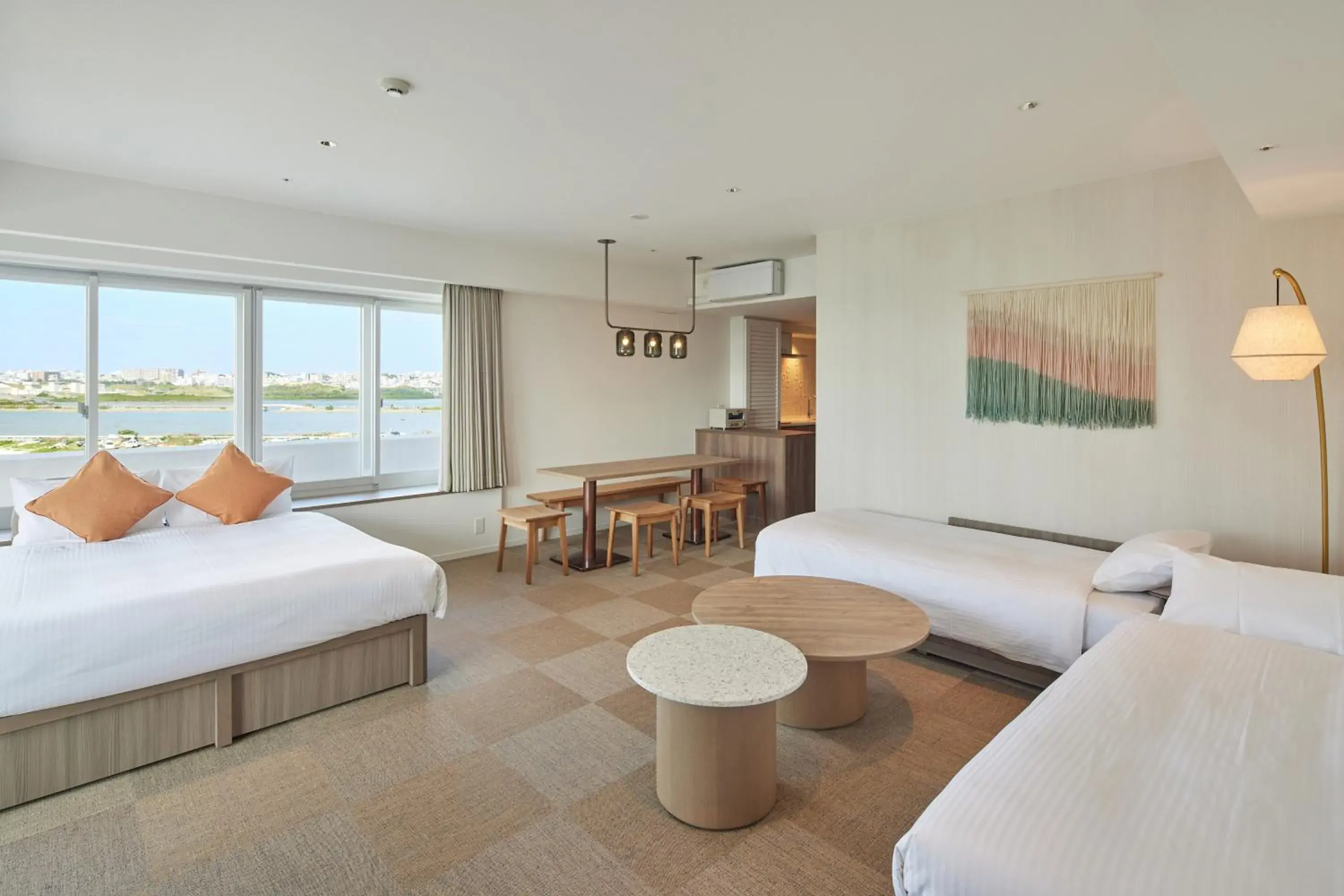 Suite - single occupancy in THE SENAGAJIMA STORYLINE Suite - single occupancy in THE SENAGAJIMA STORYLINE