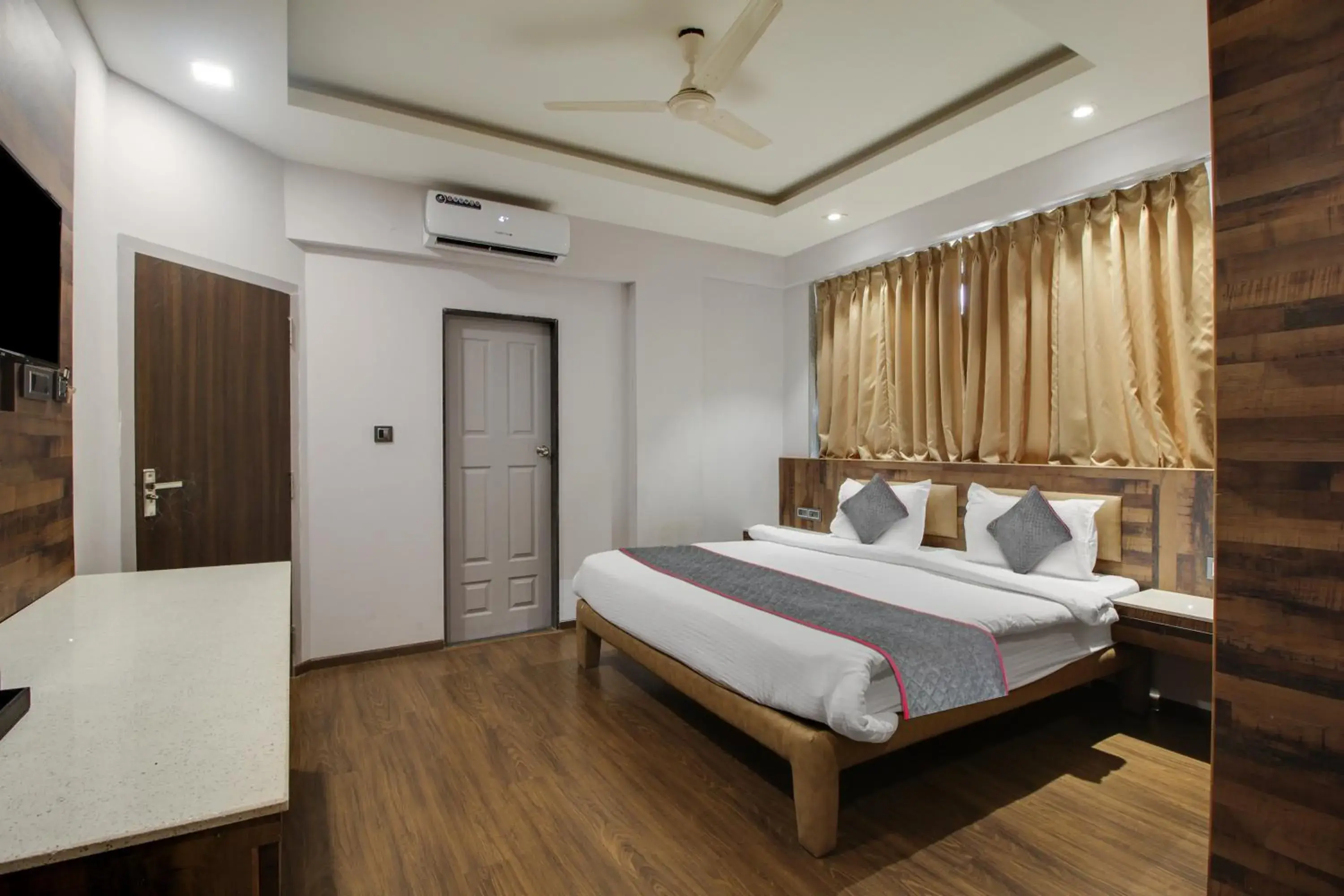 Classic Triple Room - single occupancy in Collection O Avasa Grand Classic Triple Room - single occupancy in Collection O Avasa Grand