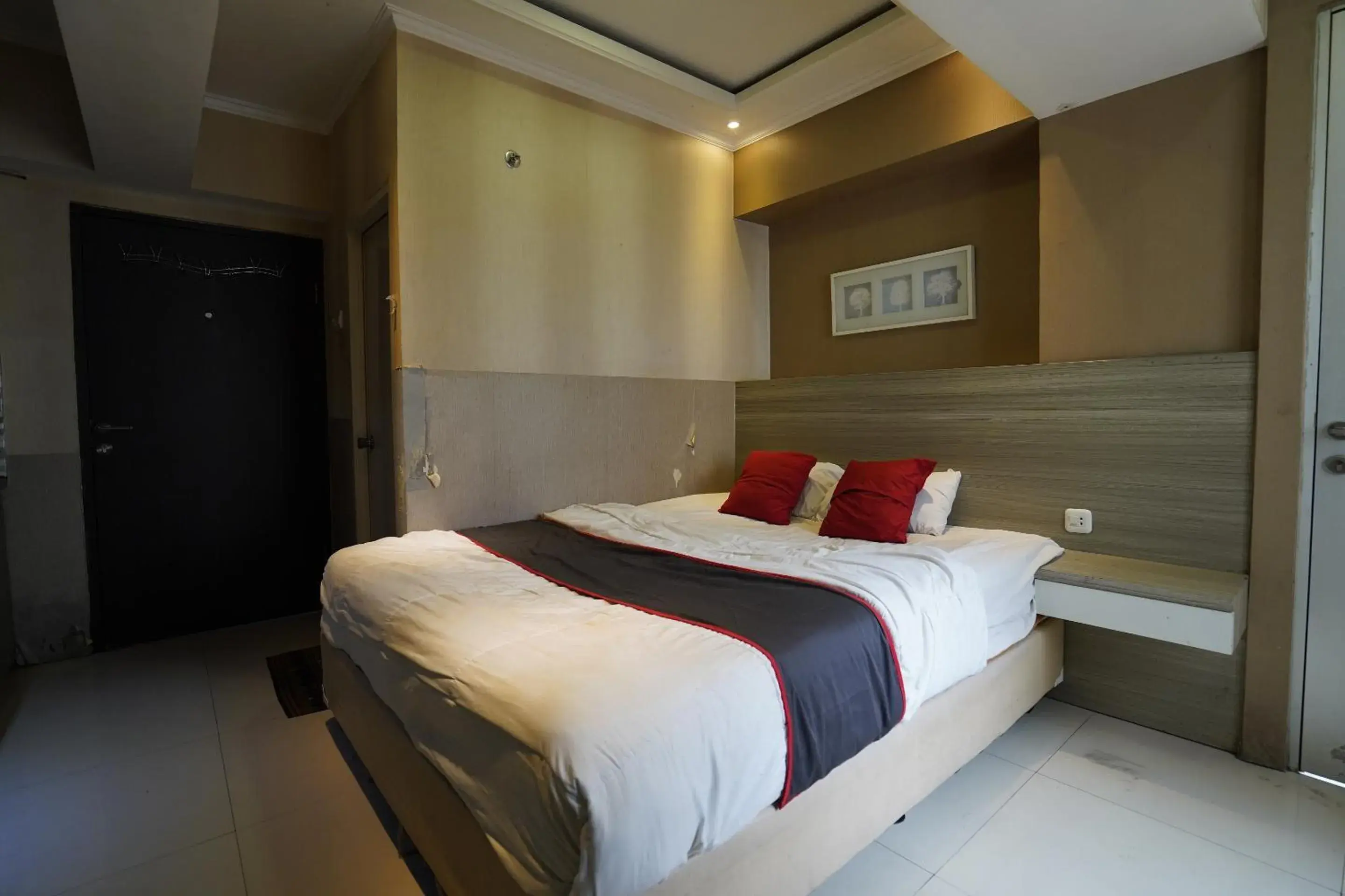 Deluxe Double Room in Collection O 92981 Apartemen The Jarrdin By Gold Suites Property Deluxe Double Room in Collection O 92981 Apartemen The Jarrdin By Gold Suites Property