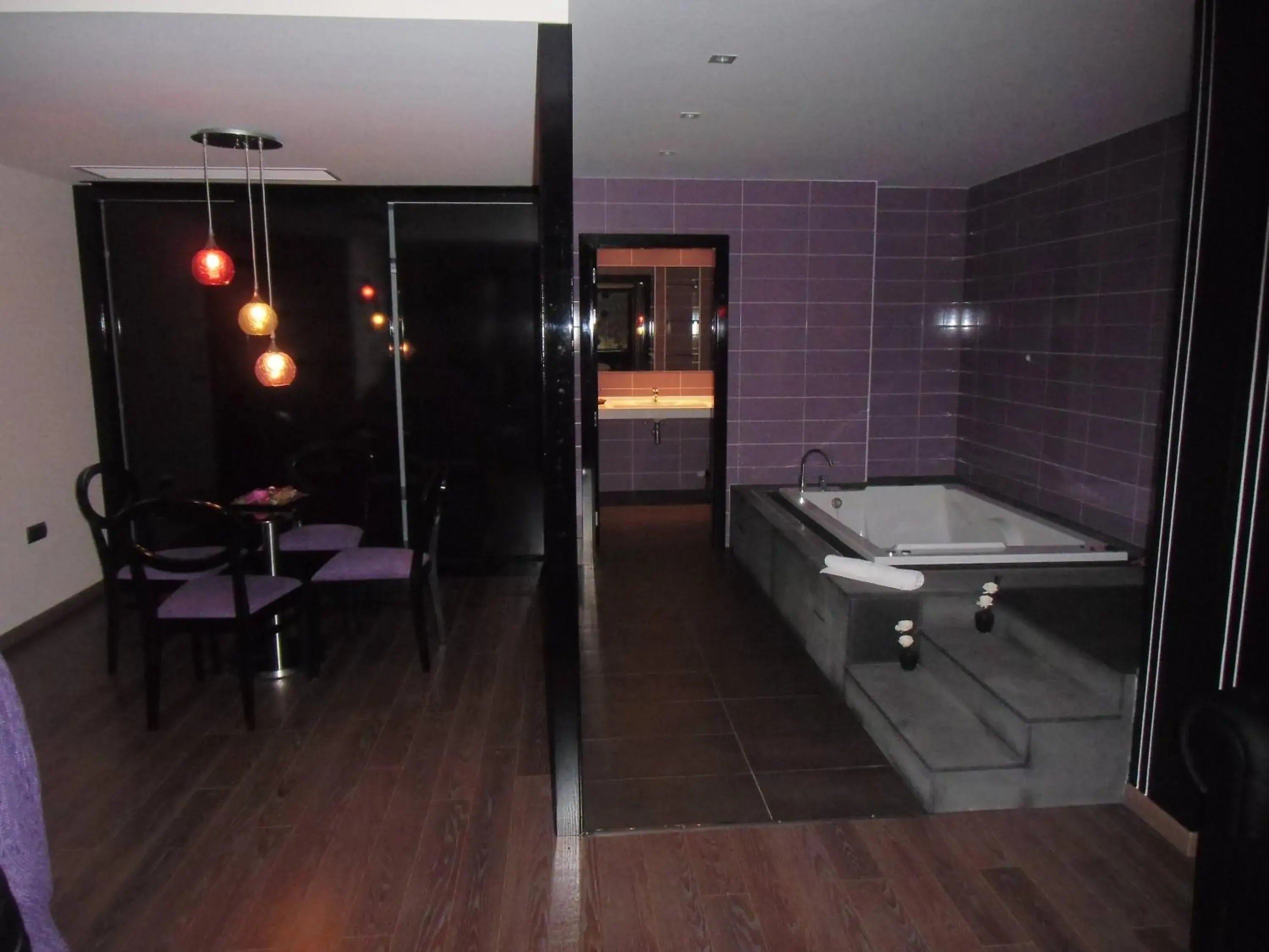 Deluxe Suite in Area de Servicio Villamartín Deluxe Suite in Area de Servicio Villamartín