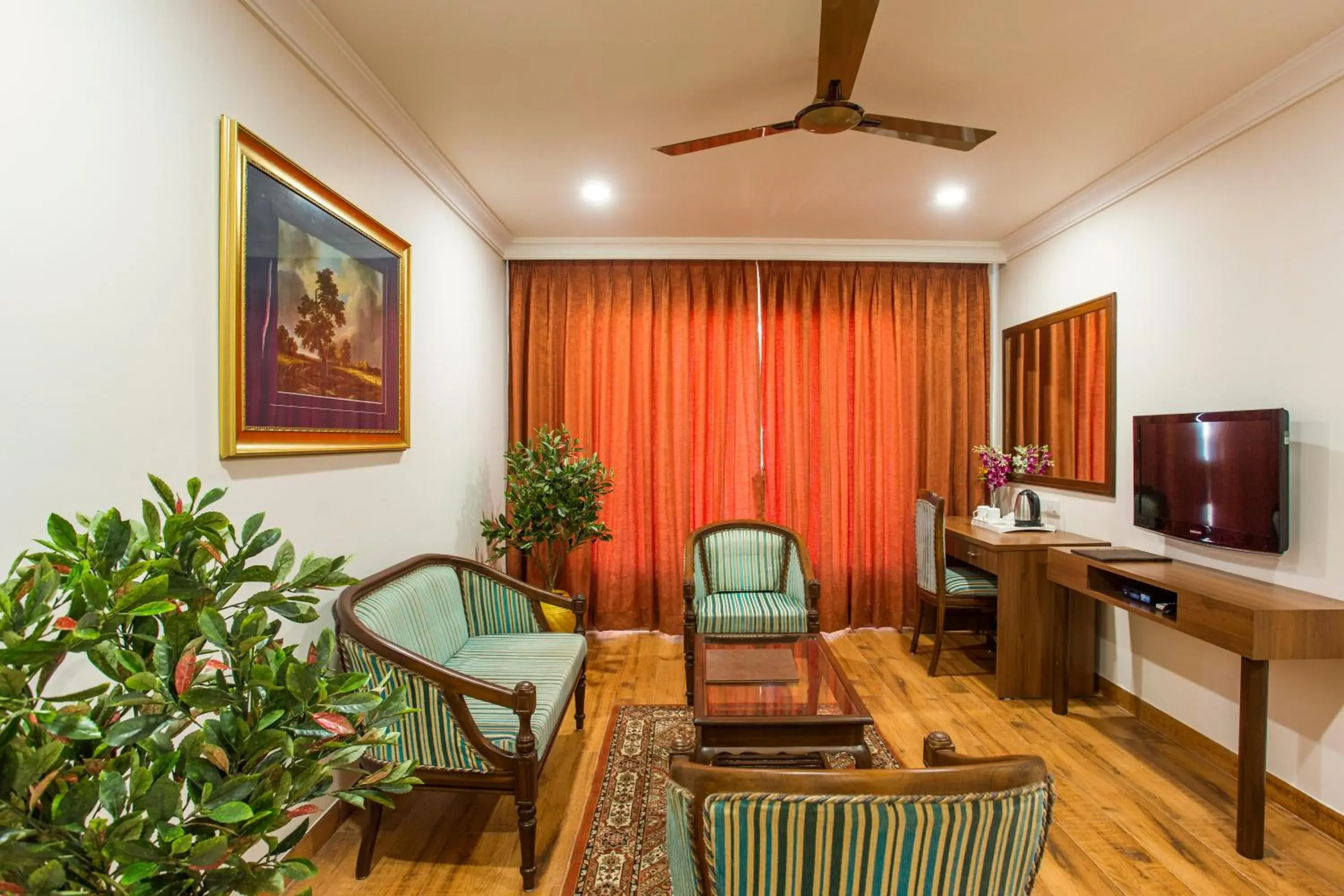 Suite in The Grand Regency Suite in The Grand Regency