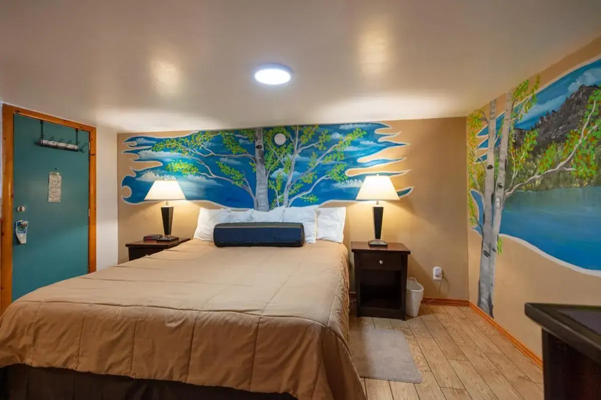 Superior King Room in Ouray Inn Superior King Room in Ouray Inn