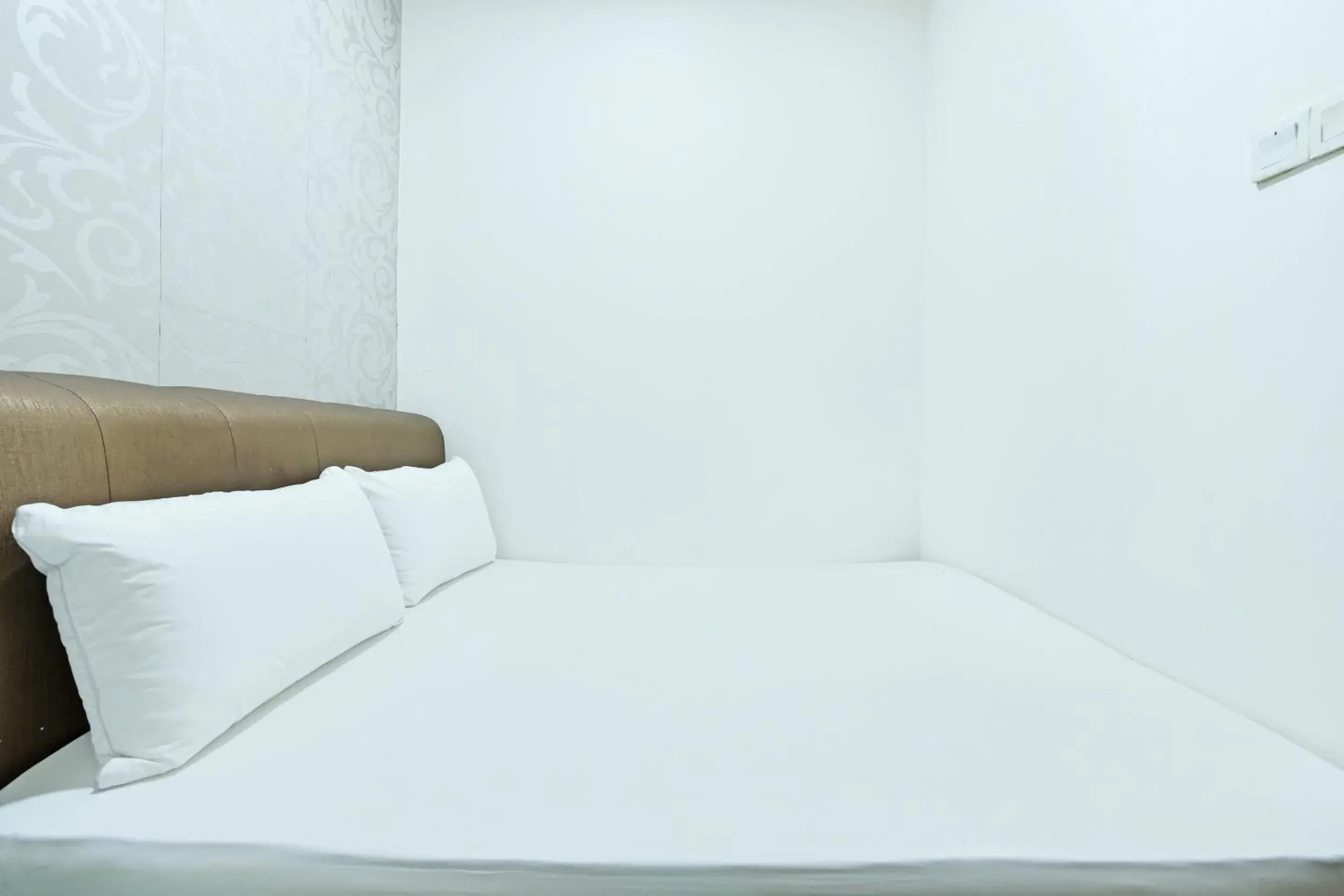 Economy Double Room in SPOT ON 90850 Ehsan Travels Home Economy Double Room in SPOT ON 90850 Ehsan Travels Home