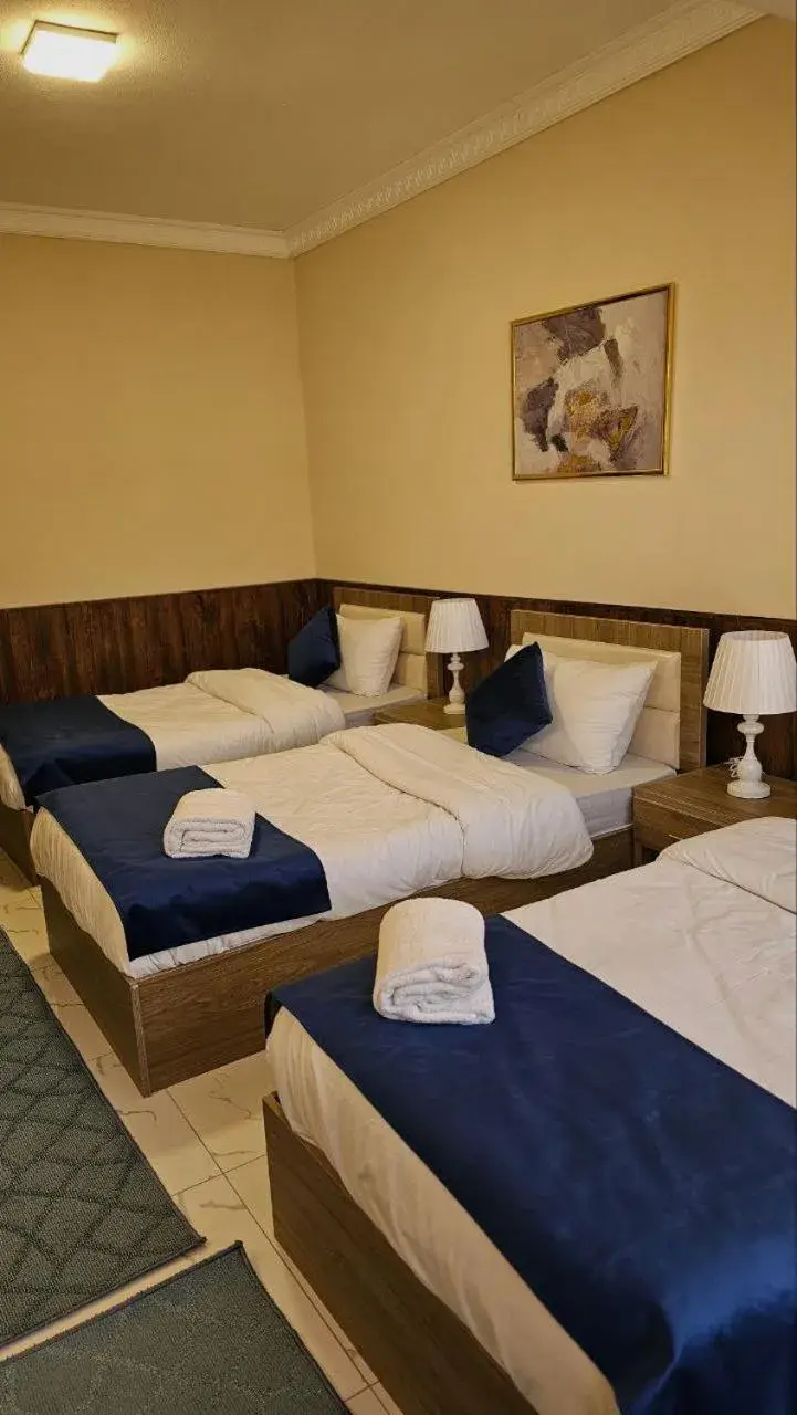 Triple Room with City View in VIP Hotel Amman Triple Room with City View in VIP Hotel Amman