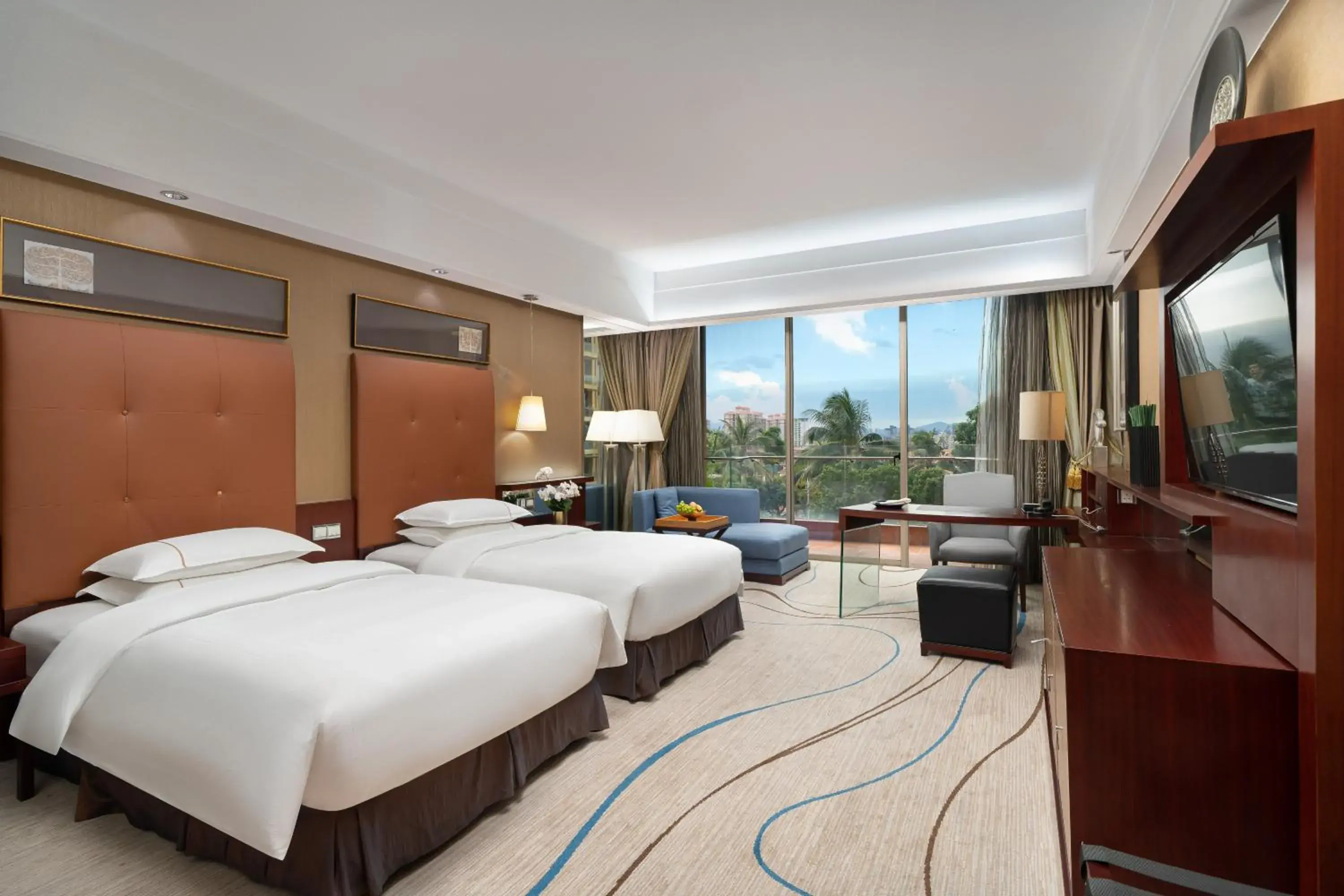 Deluxe Twin Room with Mountain View in Dongguan Royal Garden Hotel Deluxe Twin Room with Mountain View in Dongguan Royal Garden Hotel
