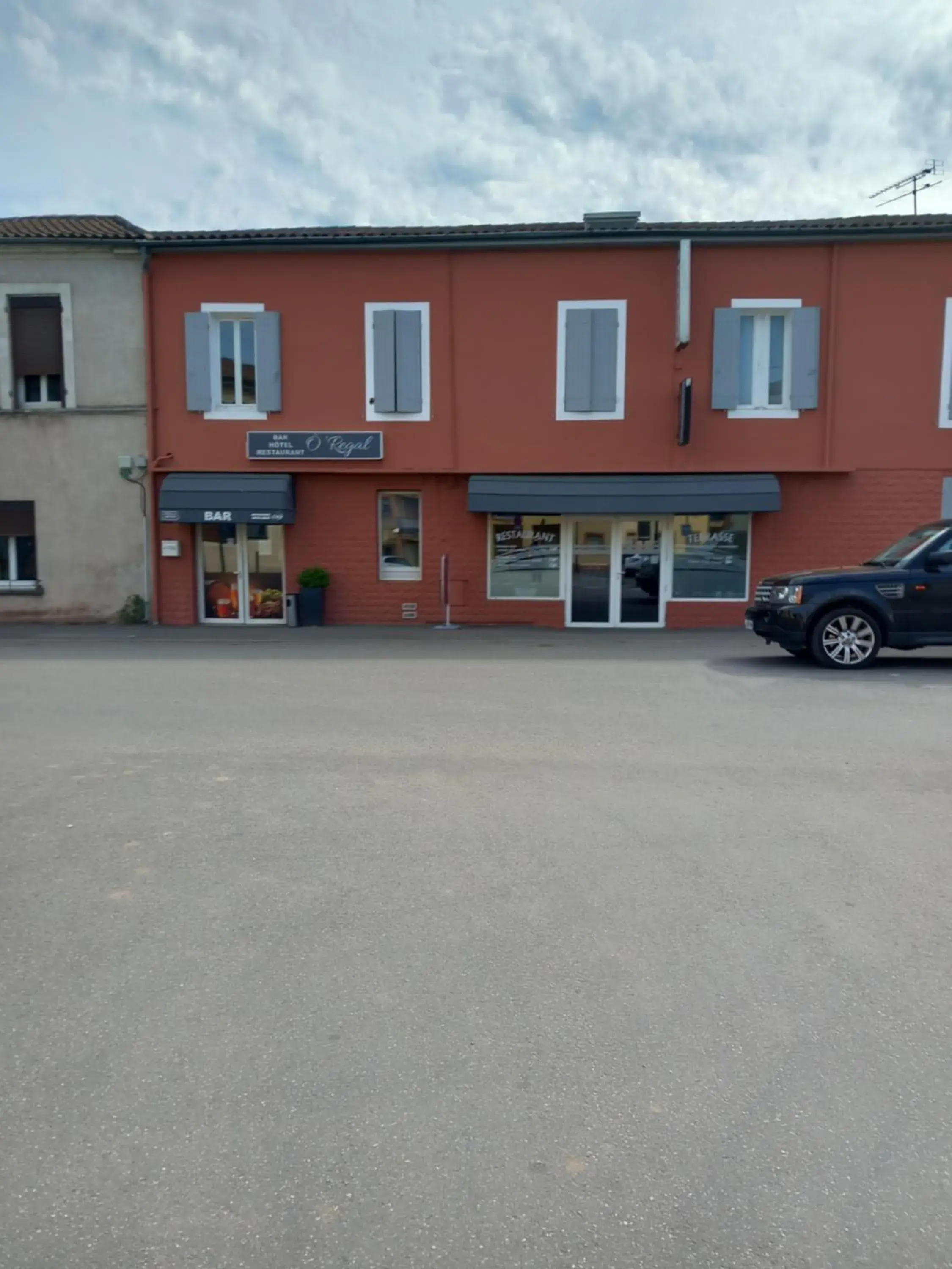 Sas O REGAL Sas O REGAL