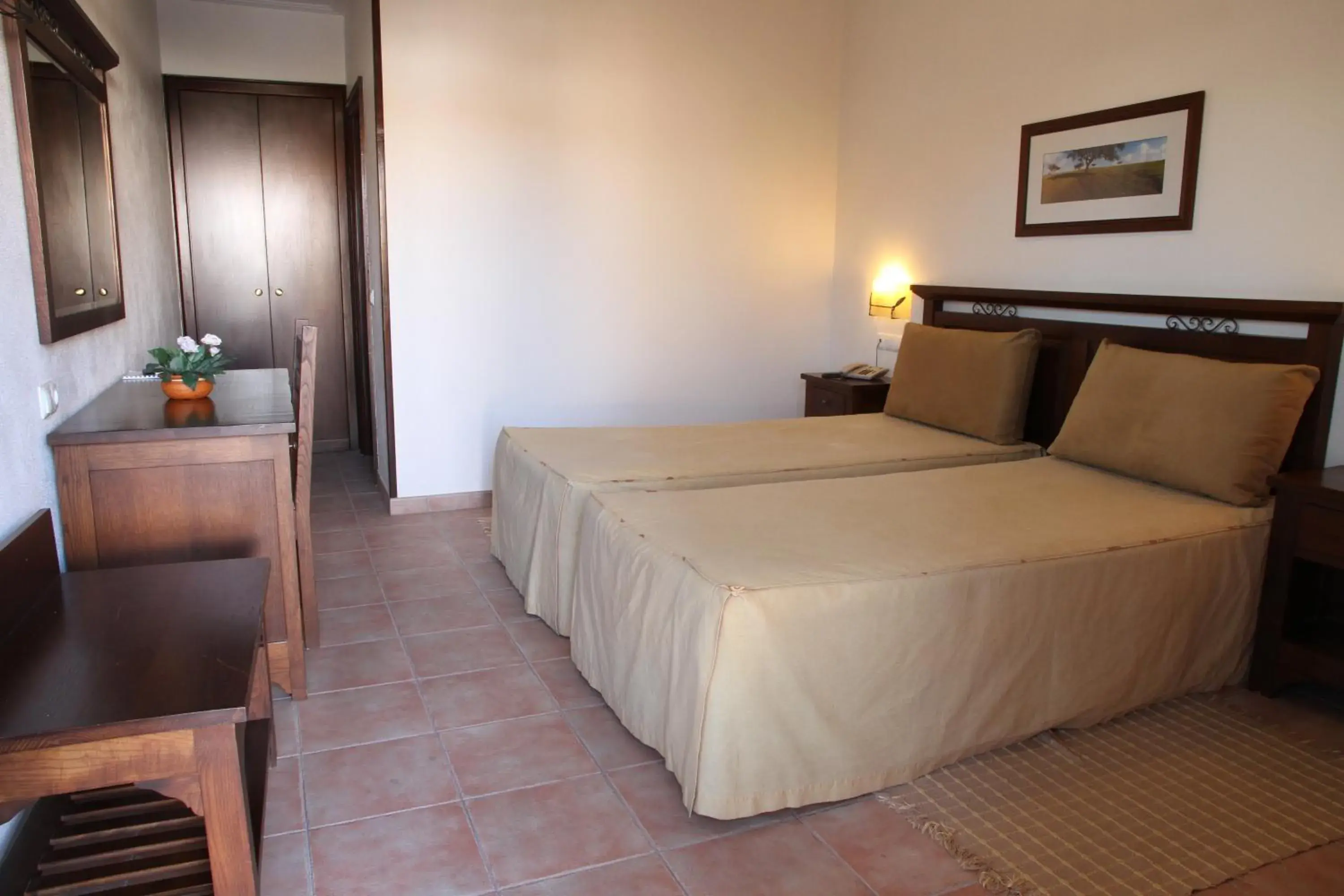 Single Room in Hotel Santa Clara Single Room in Hotel Santa Clara