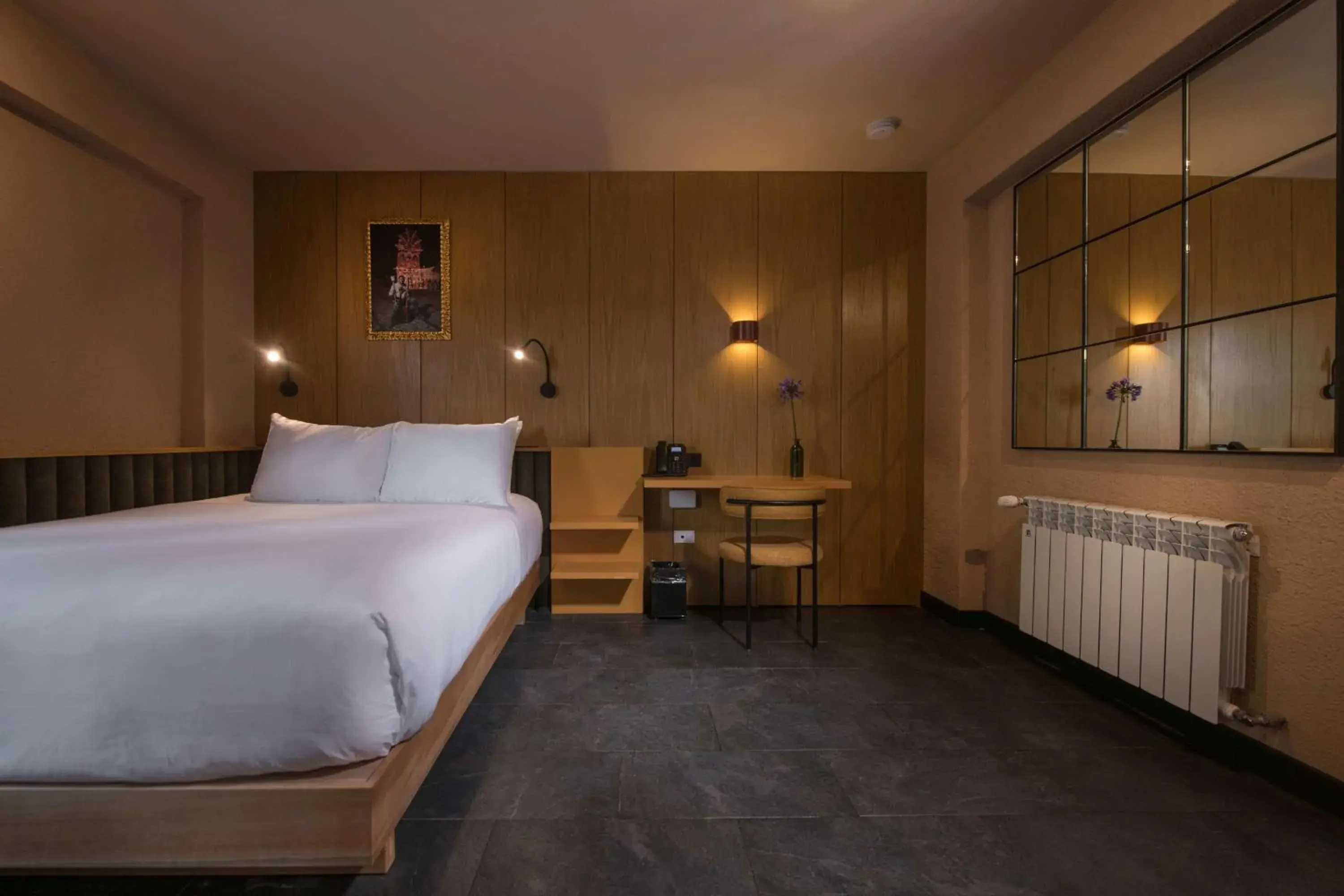 Queen Room with Roll-in Shower - Mobility Accessible in Motto By Hilton Cusco Queen Room with Roll-in Shower - Mobility Accessible in Motto By Hilton Cusco