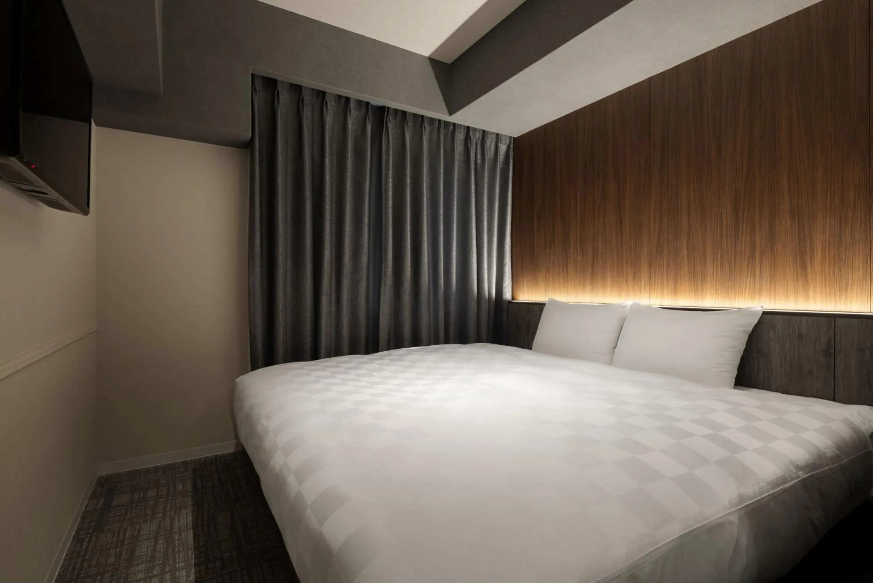 King Room - High Floor in the b osaka-shinsekai King Room - High Floor in the b osaka-shinsekai