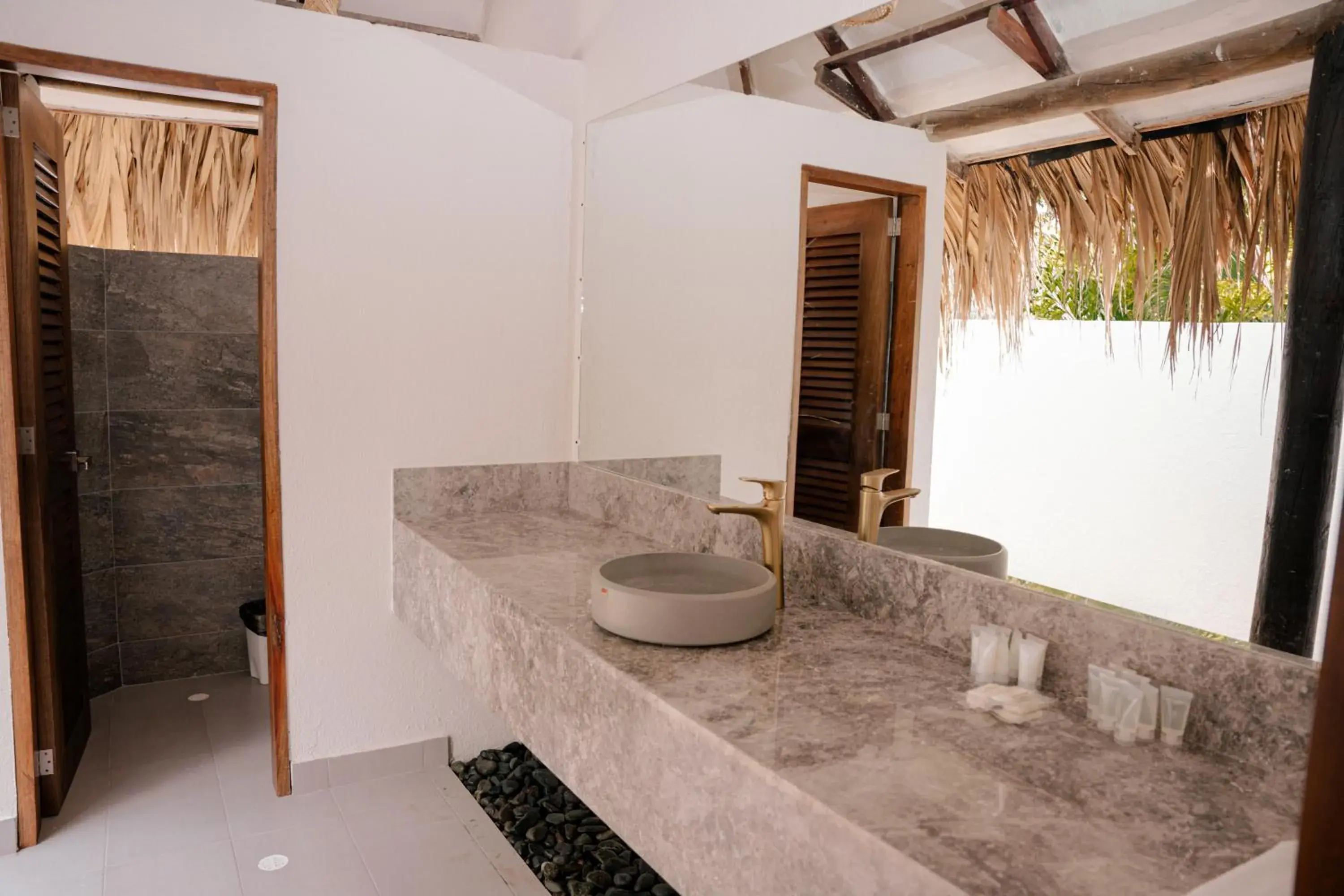 Single Bed in 6-Bed Dormitory Room in Hukumeizi Single Bed in 6-Bed Dormitory Room in Hukumeizi