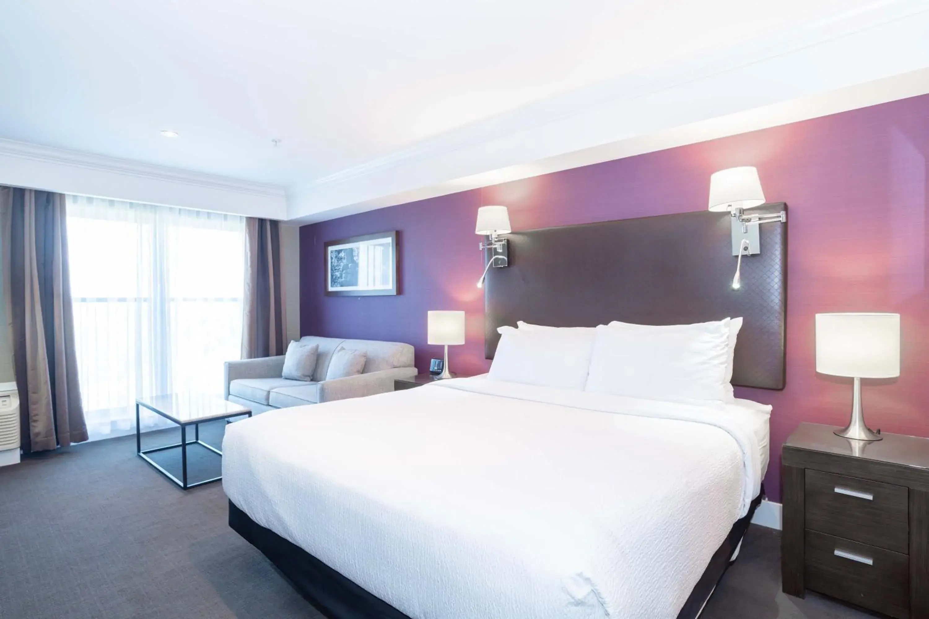 Grand Room, 1 King Bed, Sofa Bed, Park View in Sandman Signature Kamloops Hotel Grand Room, 1 King Bed, Sofa Bed, Park View in Sandman Signature Kamloops Hotel