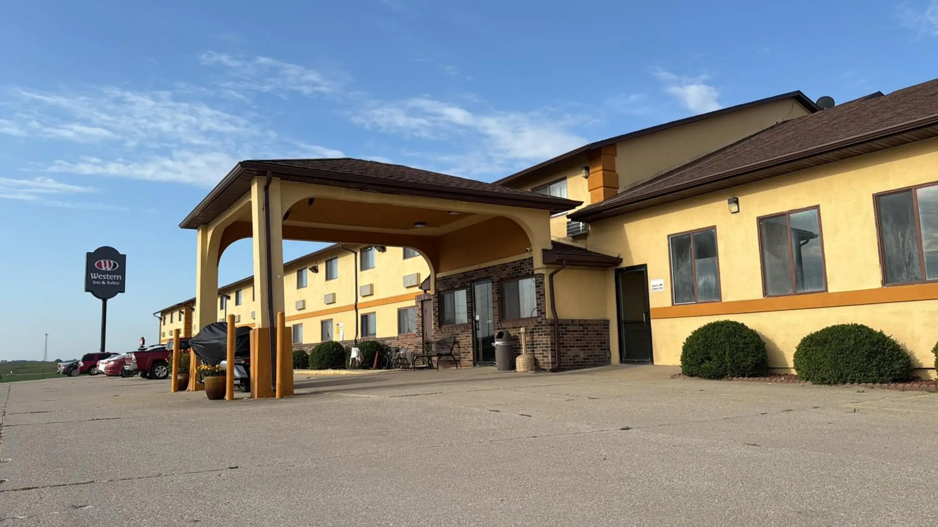 Western Inn & Suite Grinnell IA Western Inn & Suite Grinnell IA