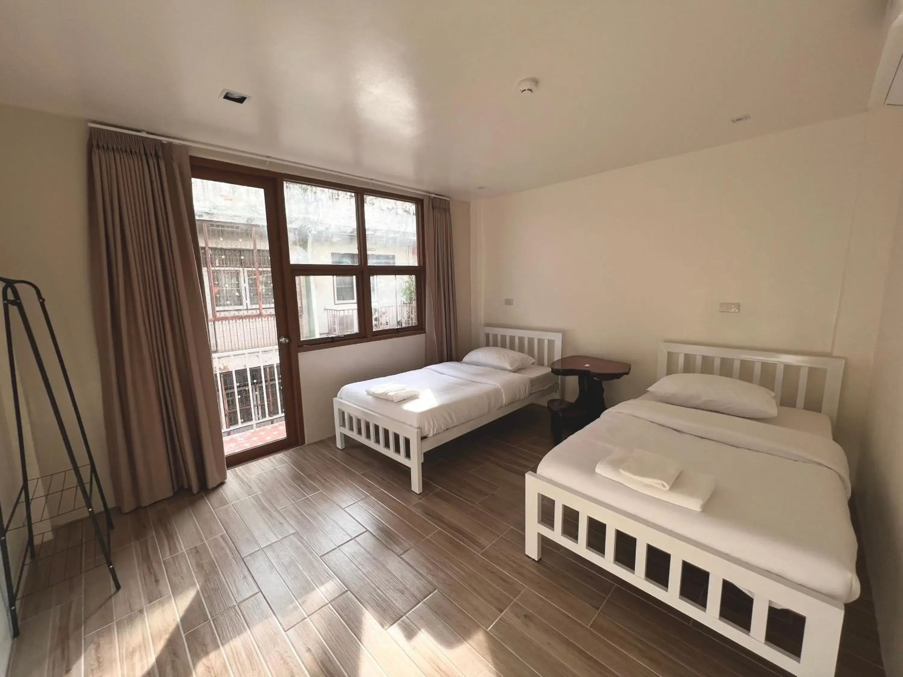 Twin Room with Shared Bathroom in Krung Tone Hostel Twin Room with Shared Bathroom in Krung Tone Hostel