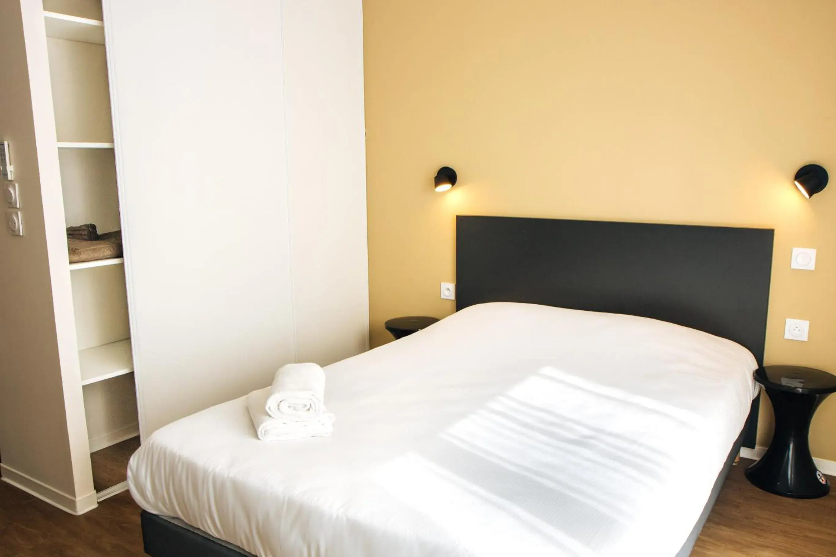 Standard Double Room in Twenty Business Flats Béziers Standard Double Room in Twenty Business Flats Béziers