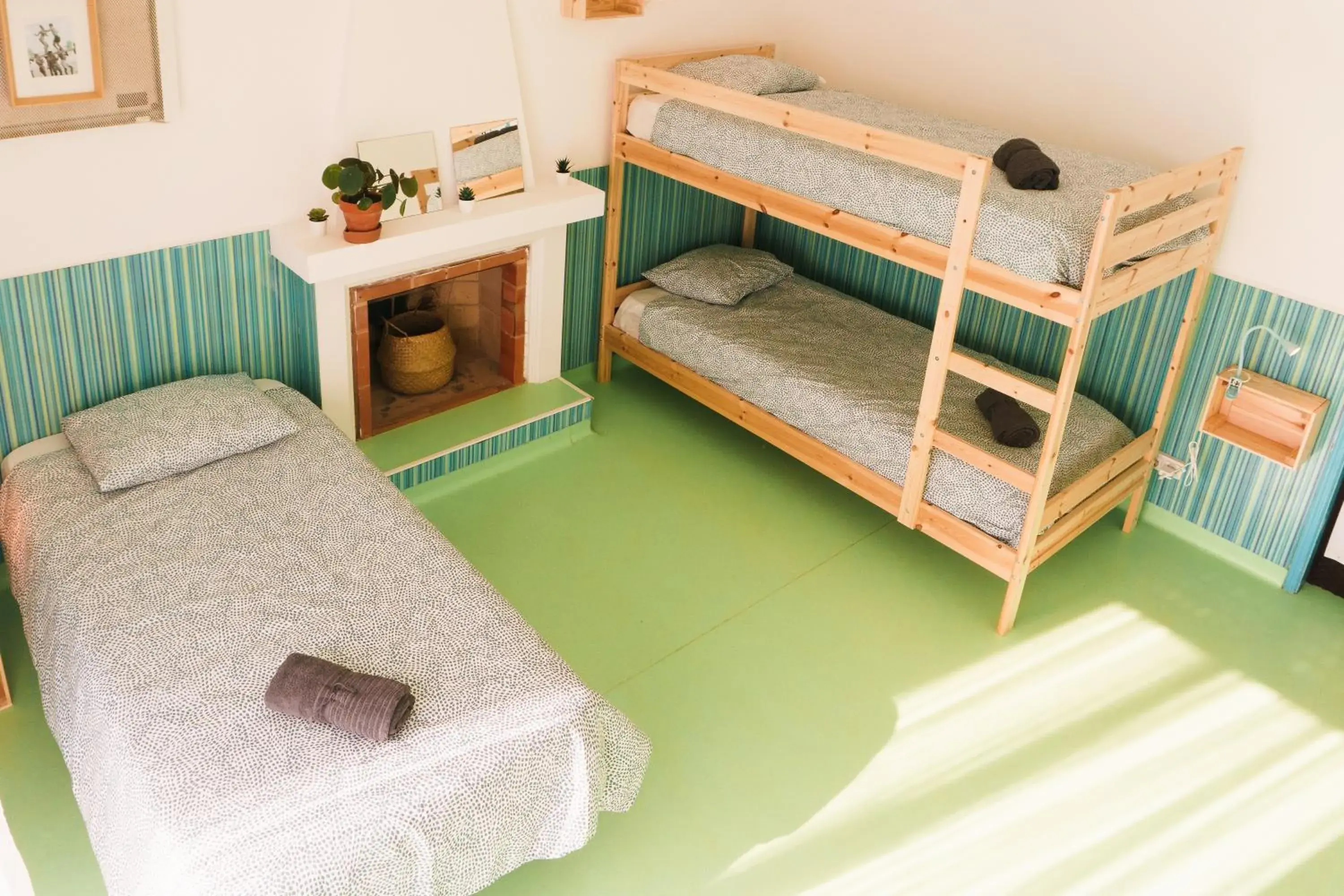 Single Bed in Dormitory Room in Hospedium Hostel República Surf House Single Bed in Dormitory Room in Hospedium Hostel República Surf House