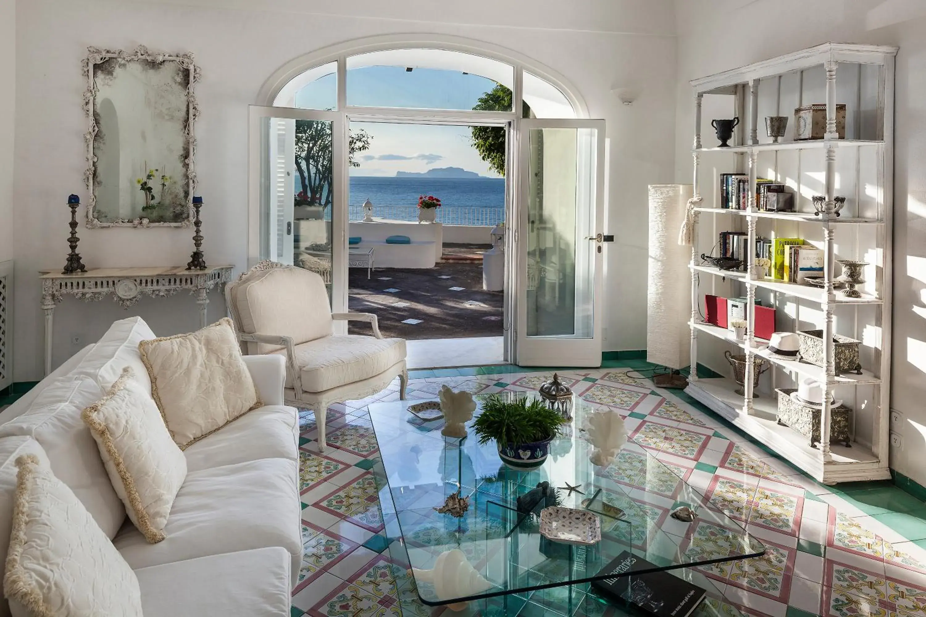 Superior Double Room with Sea View in La Villa Resort & Spa Superior Double Room with Sea View in La Villa Resort & Spa