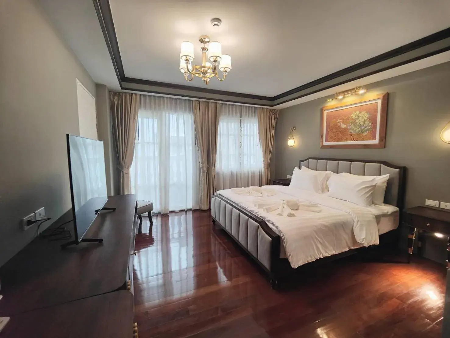 Deluxe Double Room in Siri Grand Bangkok Hotel Deluxe Double Room in Siri Grand Bangkok Hotel