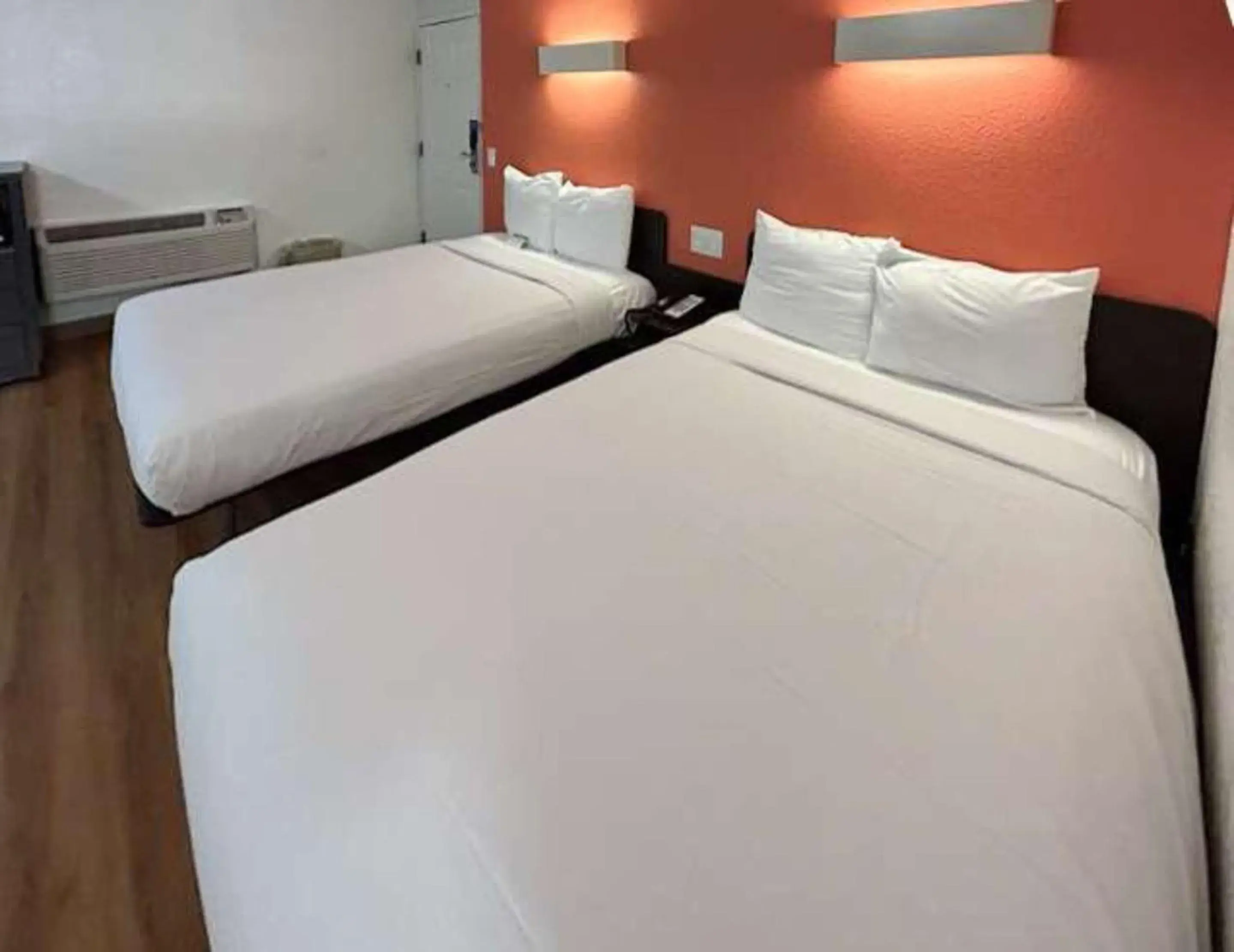 Deluxe Queen Room with Two Queen Beds - single occupancy - Non-Smoking in Studio 6 Suites - Riverside, CA South Deluxe Queen Room with Two Queen Beds - single occupancy - Non-Smoking in Studio 6 Suites - Riverside, CA South