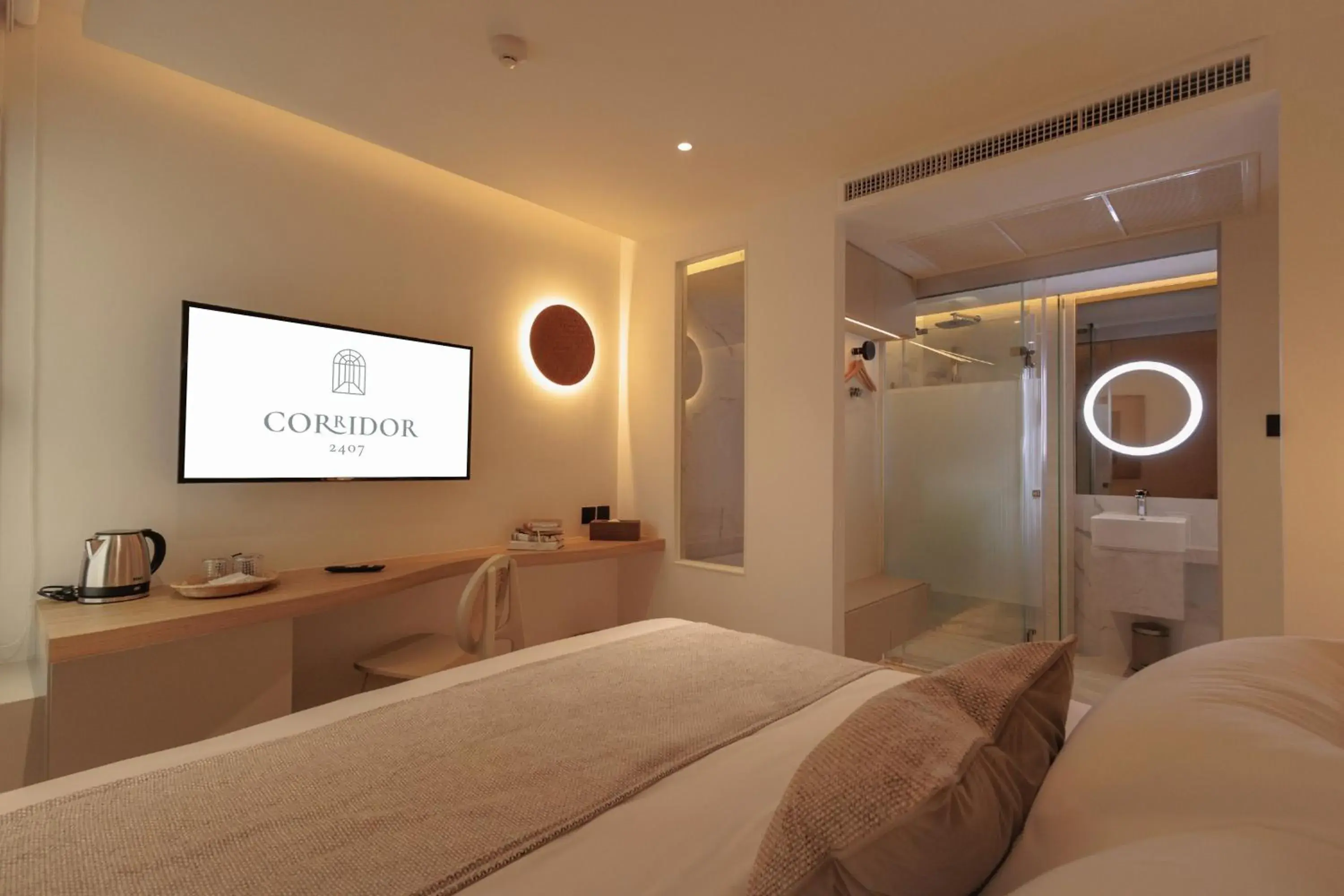 Premium Room with Soaking Tub in CORRIDOR 2407 Premium Room with Soaking Tub in CORRIDOR 2407