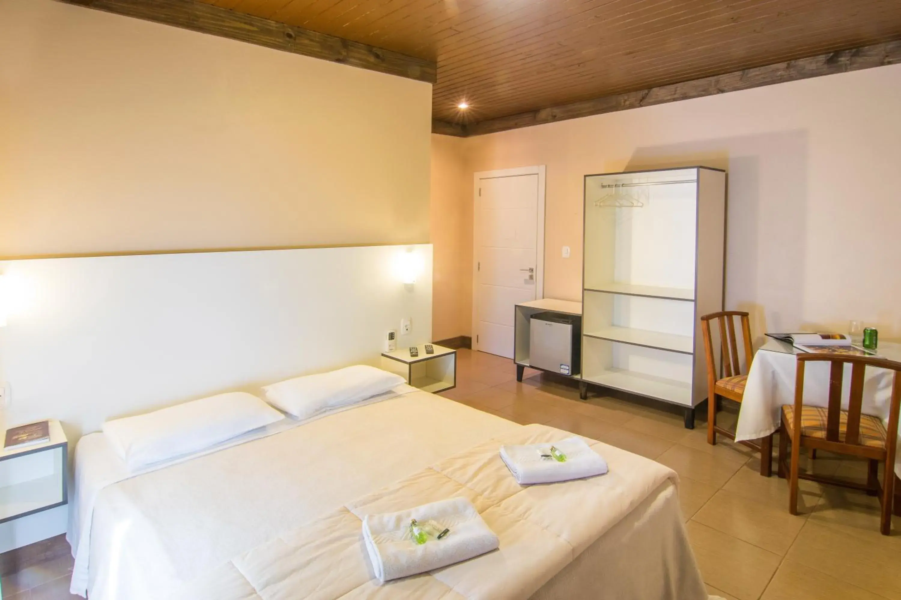 Standard Triple Room in Pousada do Tirol Standard Triple Room in Pousada do Tirol