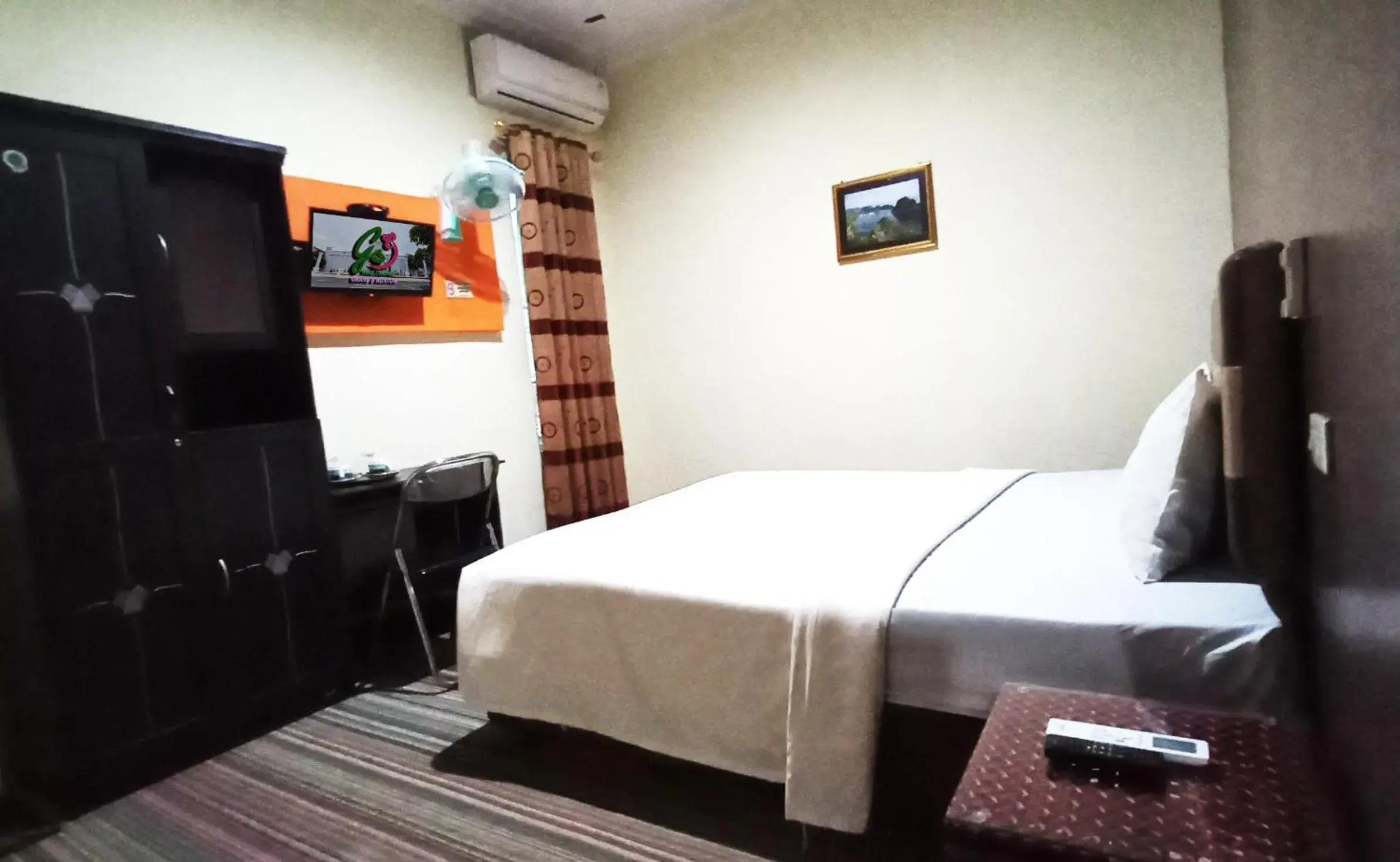 Superior Double Room in Hotel Syariah GS HERITAGE, Kota Metro Superior Double Room in Hotel Syariah GS HERITAGE, Kota Metro