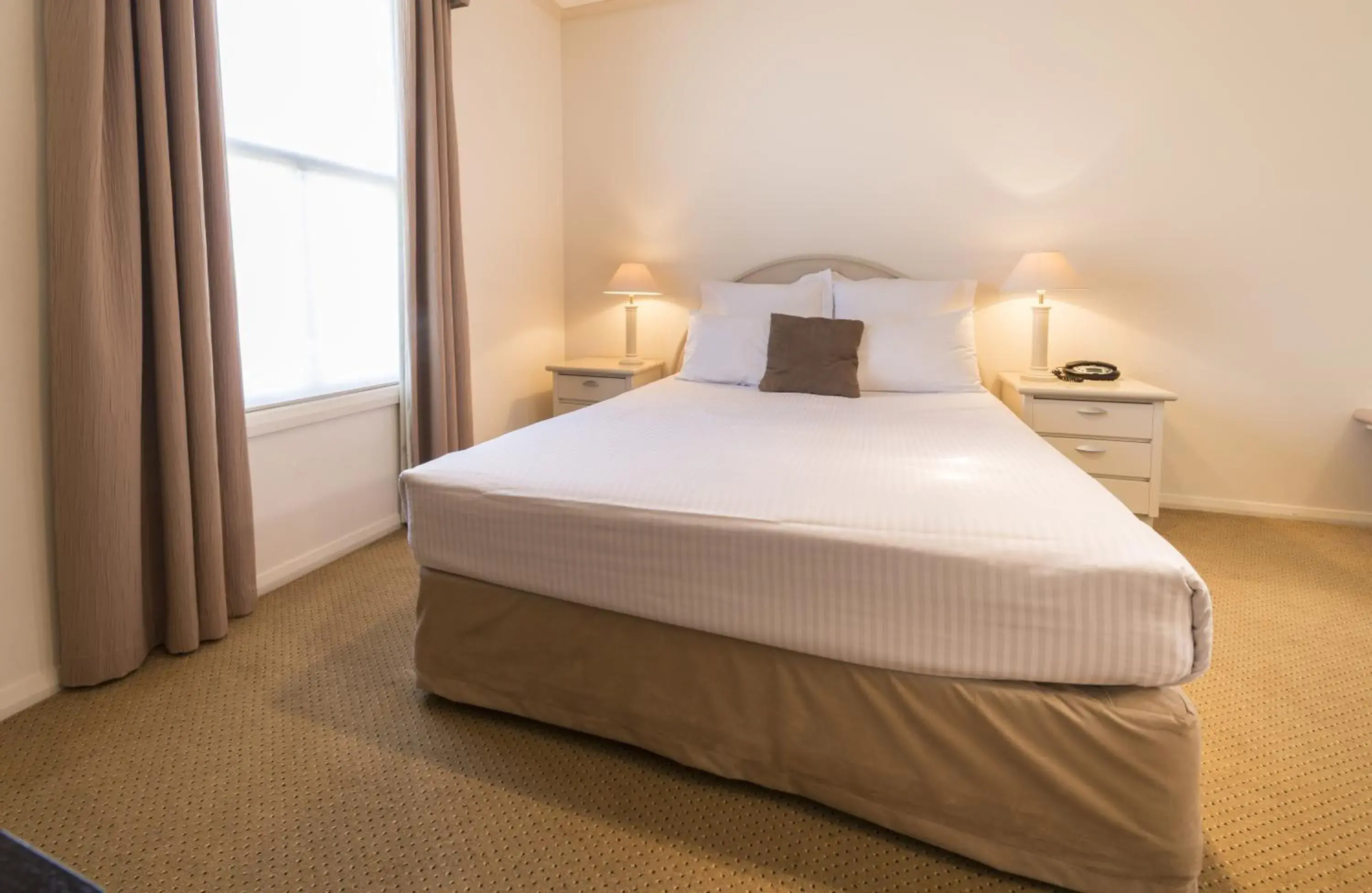 Executive Twin Room in Beau Monde International Executive Twin Room in Beau Monde International