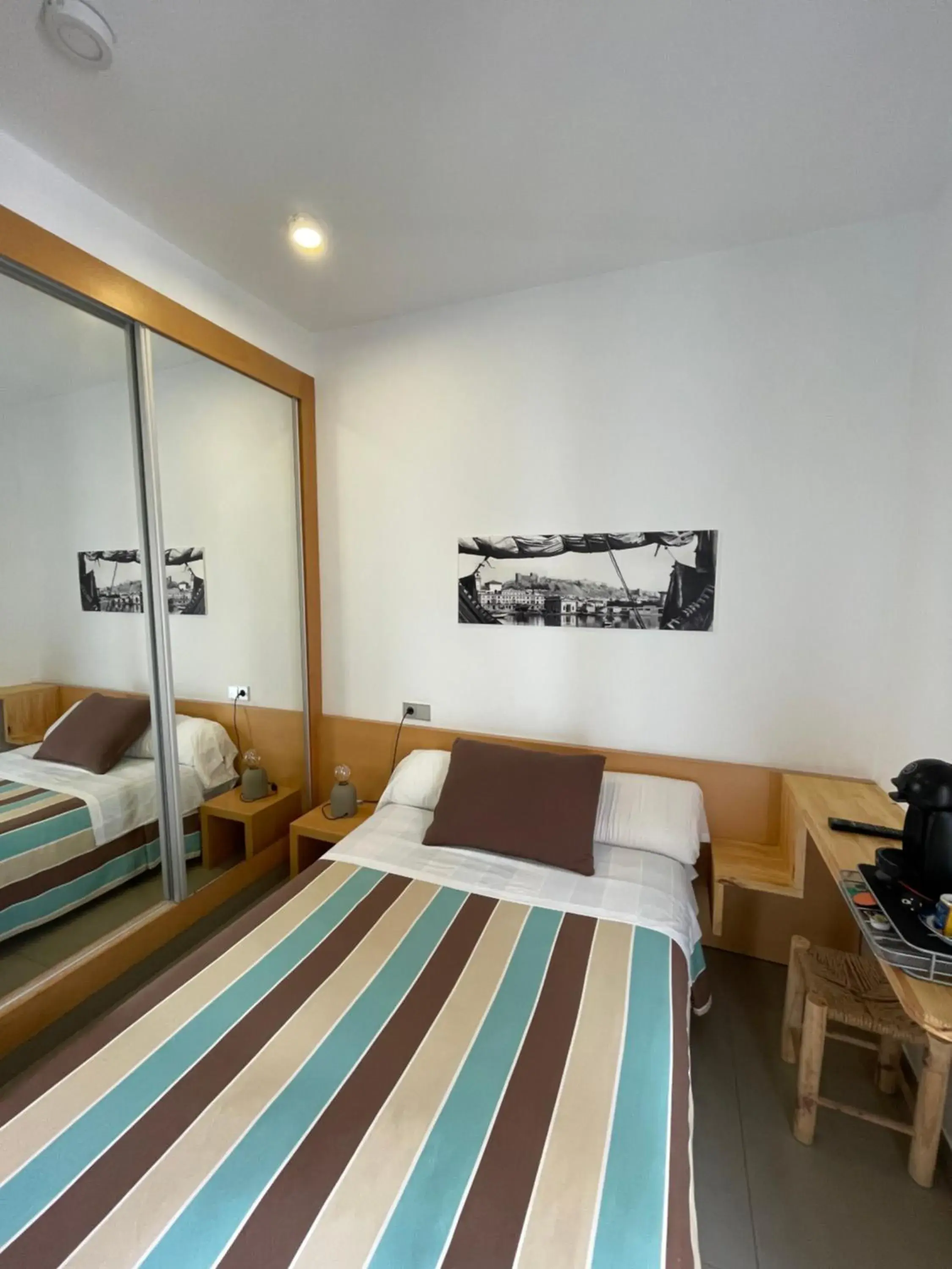 Single Room - single occupancy in Hotel Alboran Single Room - single occupancy in Hotel Alboran