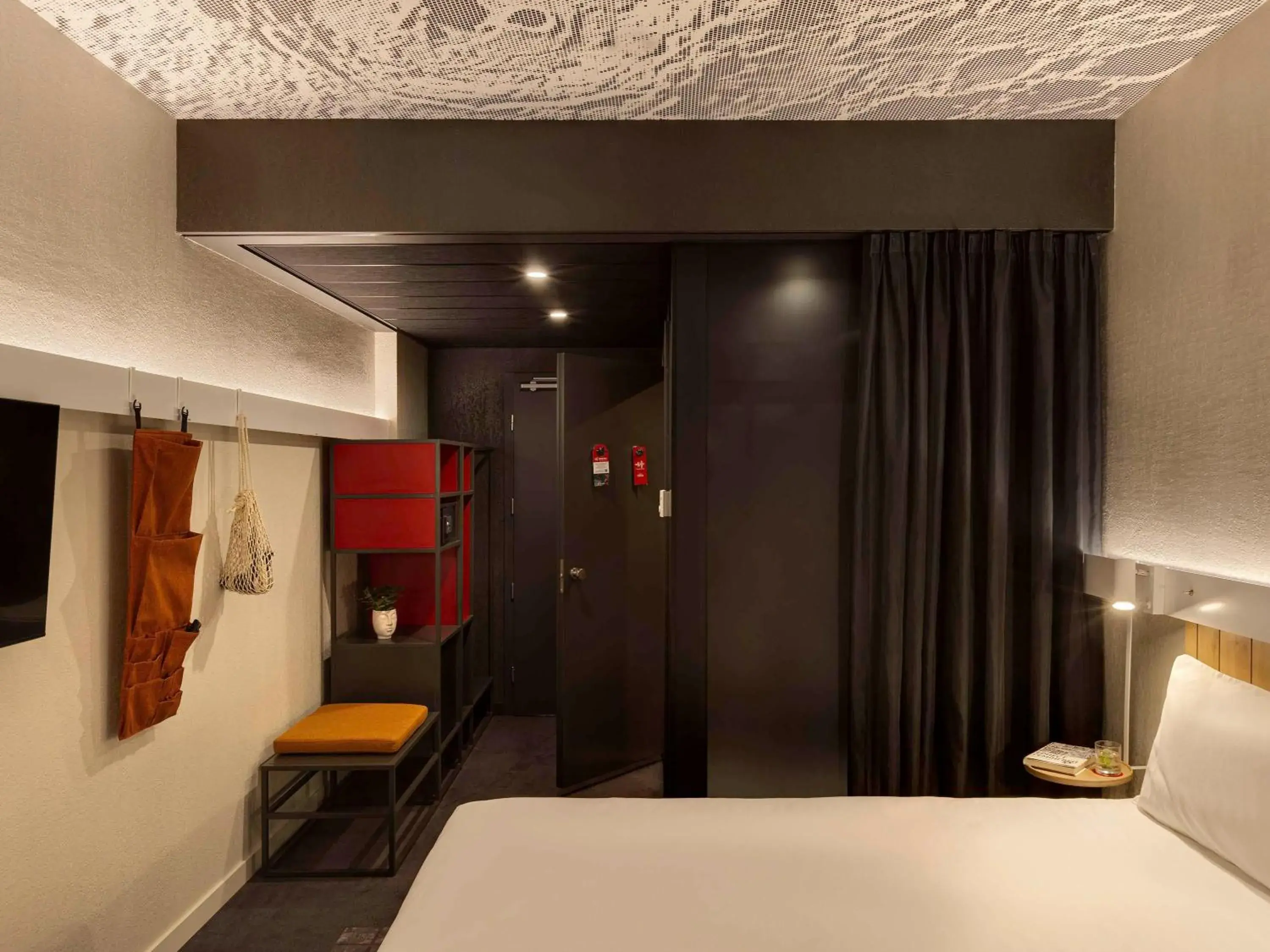 Standard Double Room in ibis Kyiv Beresteiska Standard Double Room in ibis Kyiv Beresteiska