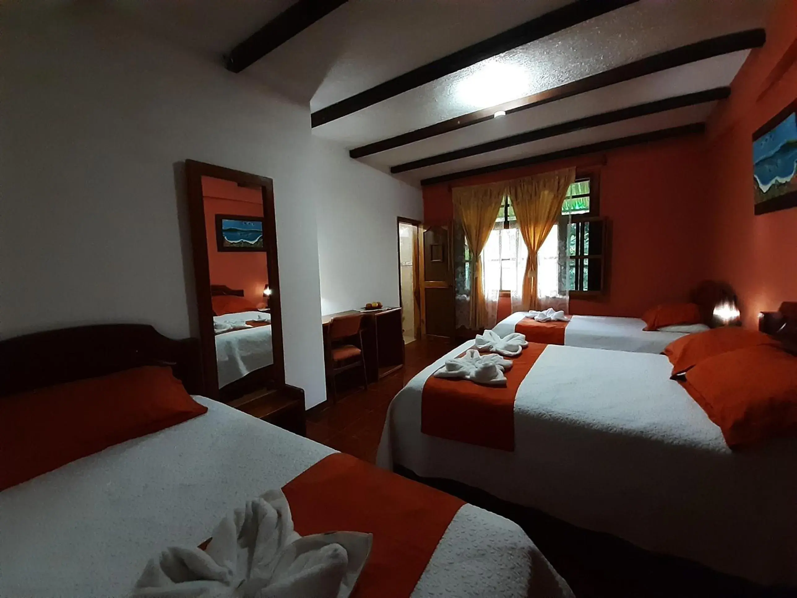 Triple Room in Suymar Ecolodge Galapagos Triple Room in Suymar Ecolodge Galapagos