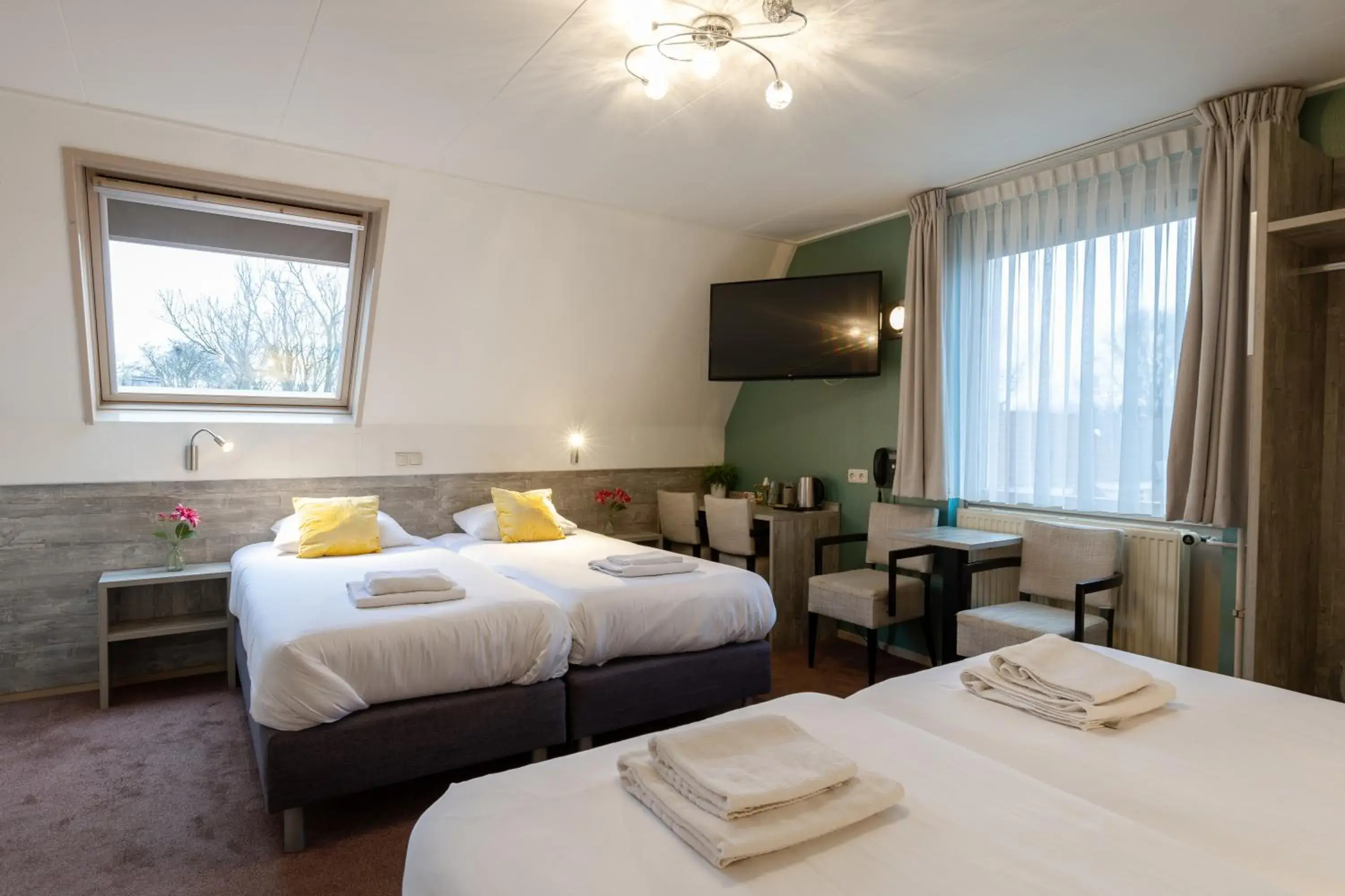 Quadruple Room - single occupancy in Hotel de Magneet Quadruple Room - single occupancy in Hotel de Magneet